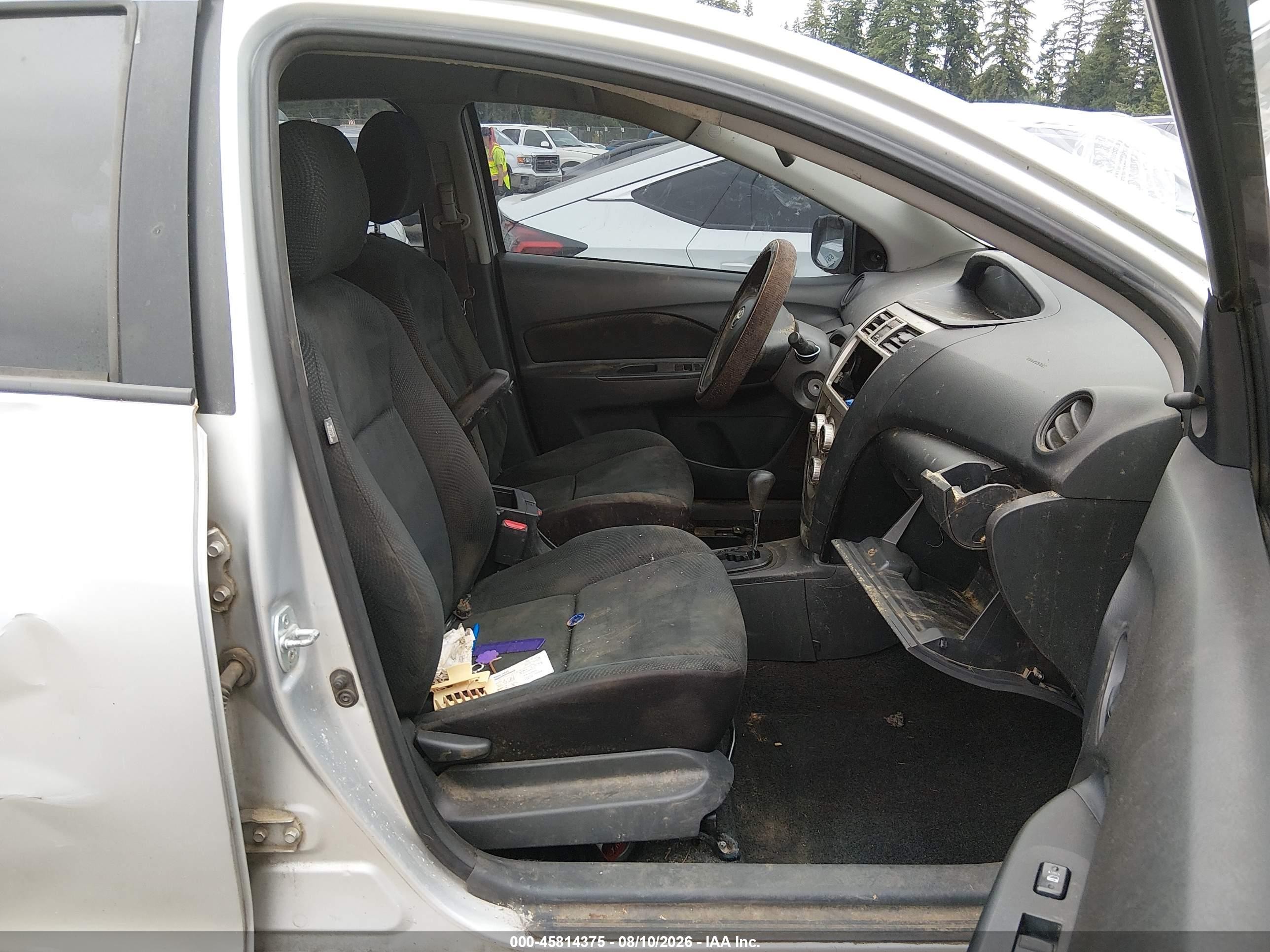 2009 Toyota Yaris   Серый vin: JTDBT903091332929
