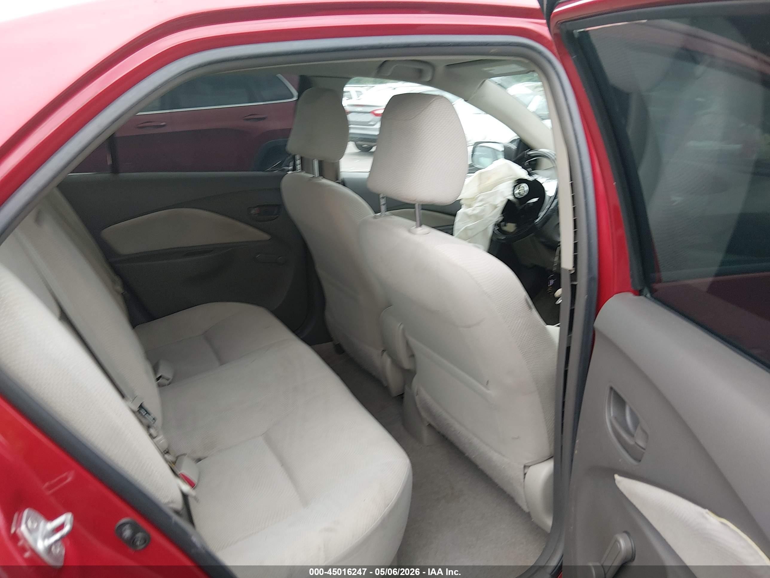 2009 Toyota Yaris   Красный vin: JTDBT903094048764