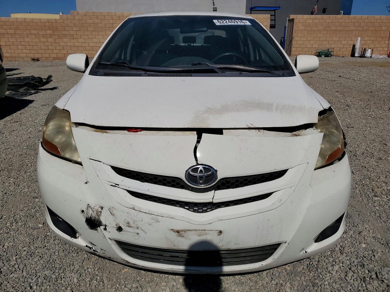 2007 Toyota Yaris S White vin: JTDBT903371164667