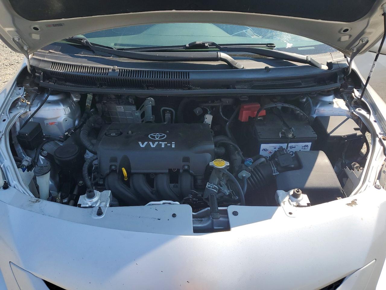 2008 Toyota Yaris S Silver vin: JTDBT903381199629