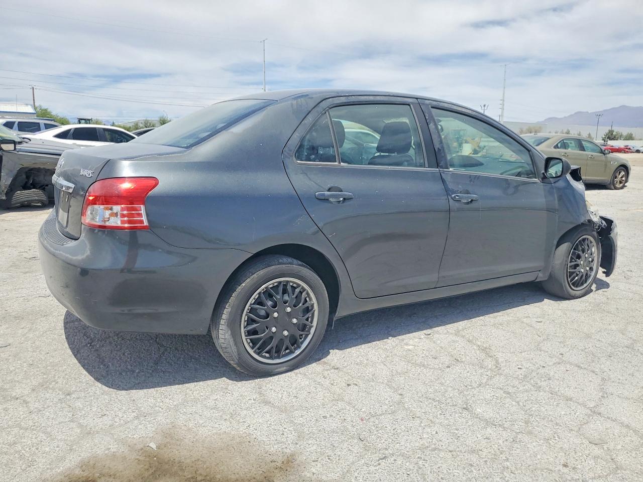 2009 Toyota Yaris Base Charcoal vin: JTDBT903391301075