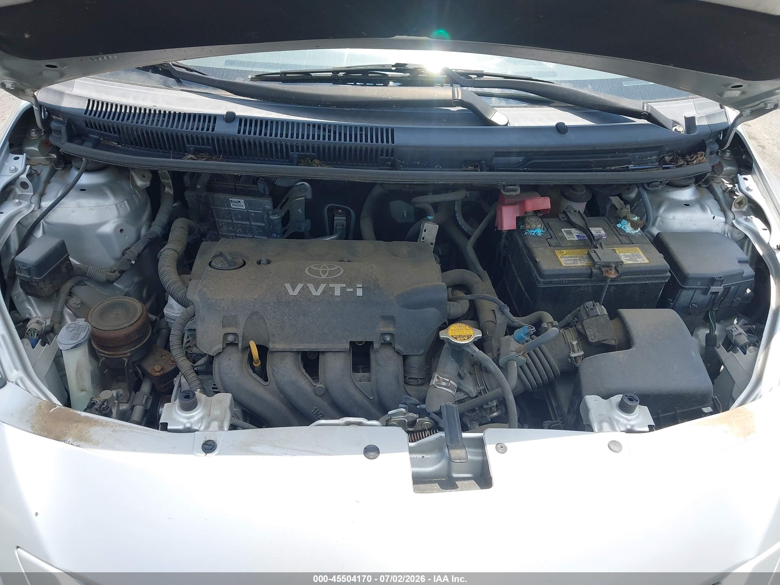 2009 Toyota Yaris   Silver vin: JTDBT903391310262