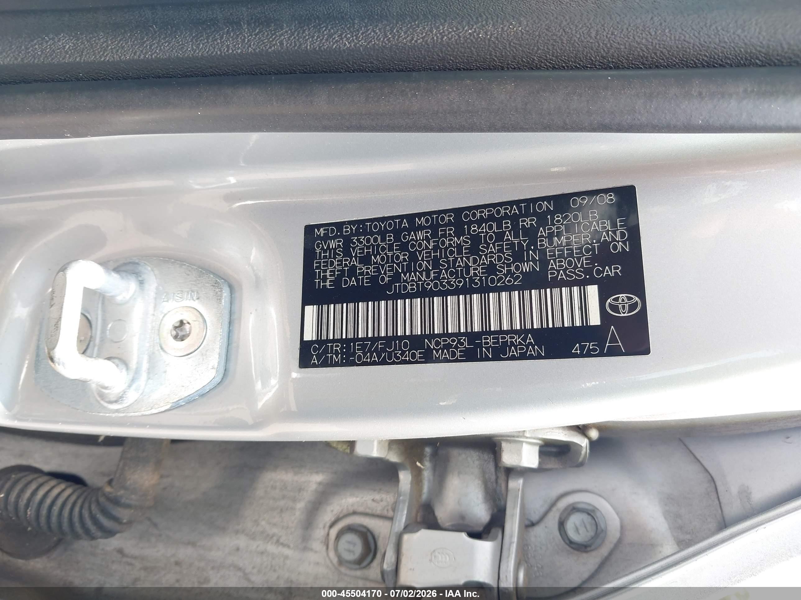 2009 Toyota Yaris   Silver vin: JTDBT903391310262