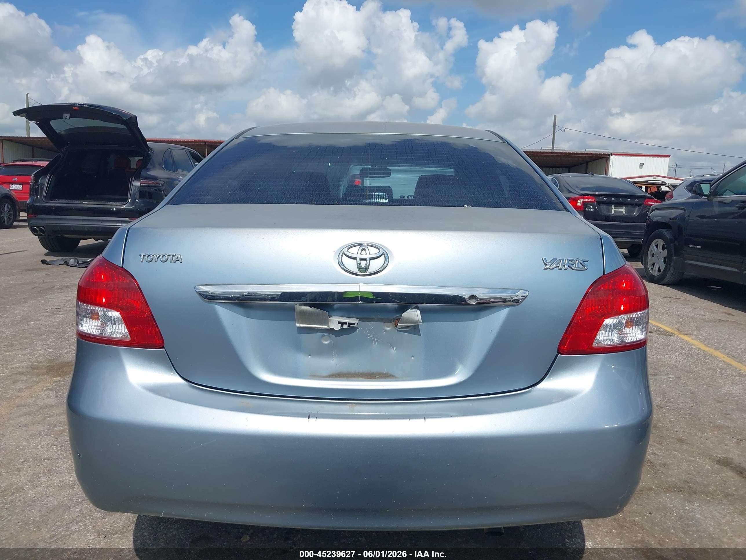 2009 Toyota Yaris   Light Blue vin: JTDBT903391332150