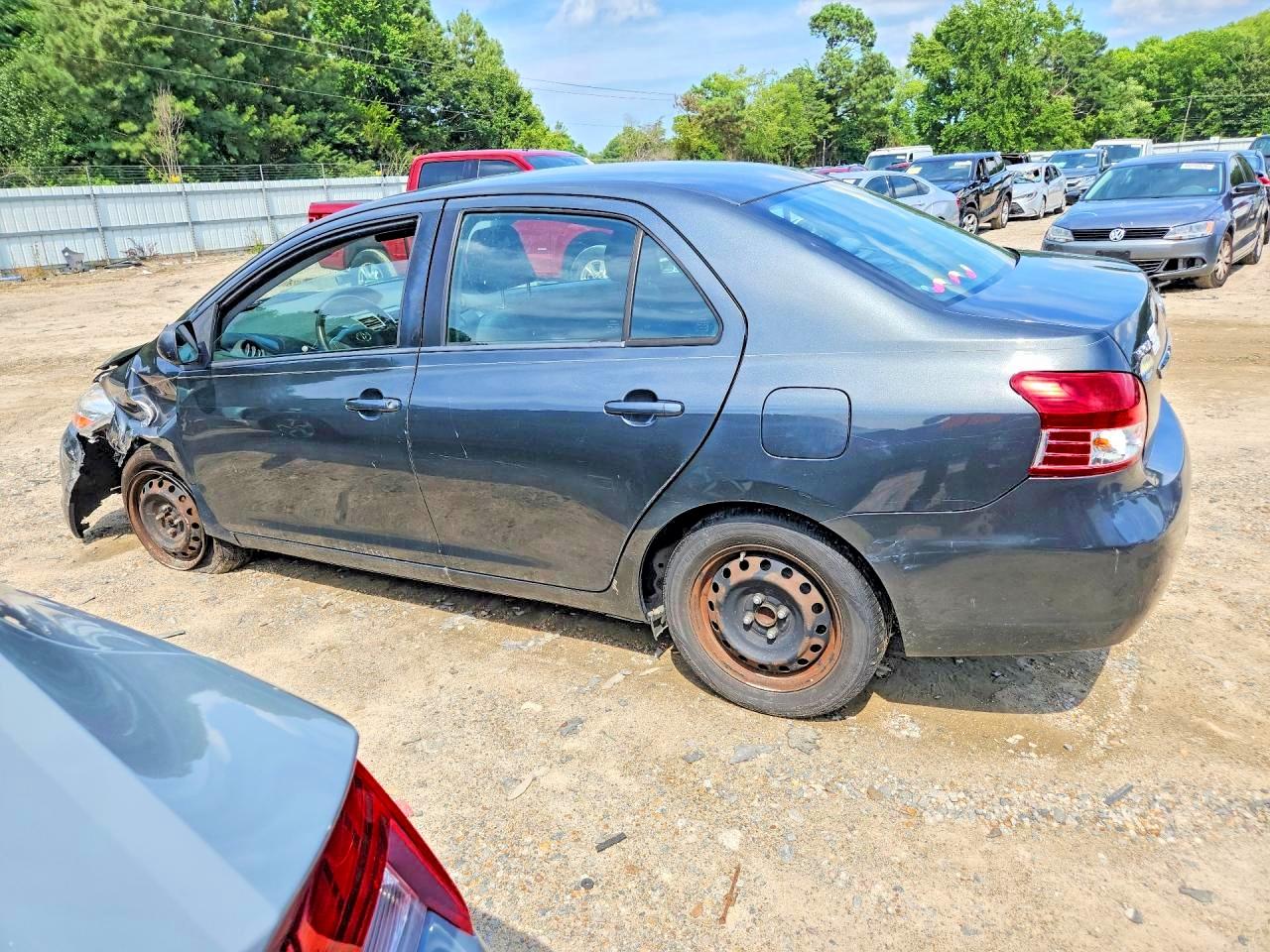 2009 Toyota Yaris Base Charcoal vin: JTDBT903391335680