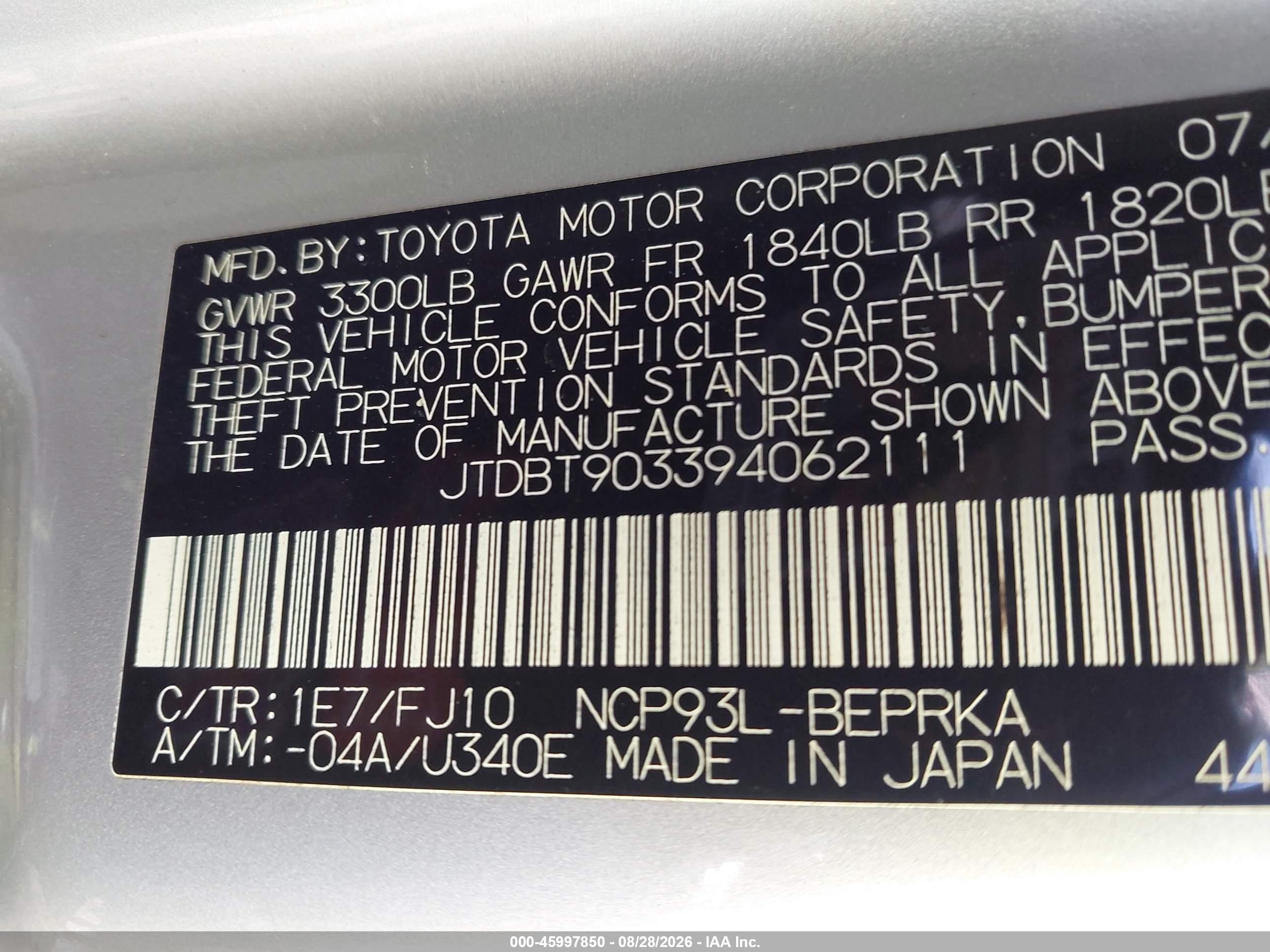 2009 Toyota Yaris   Silver vin: JTDBT903394062111