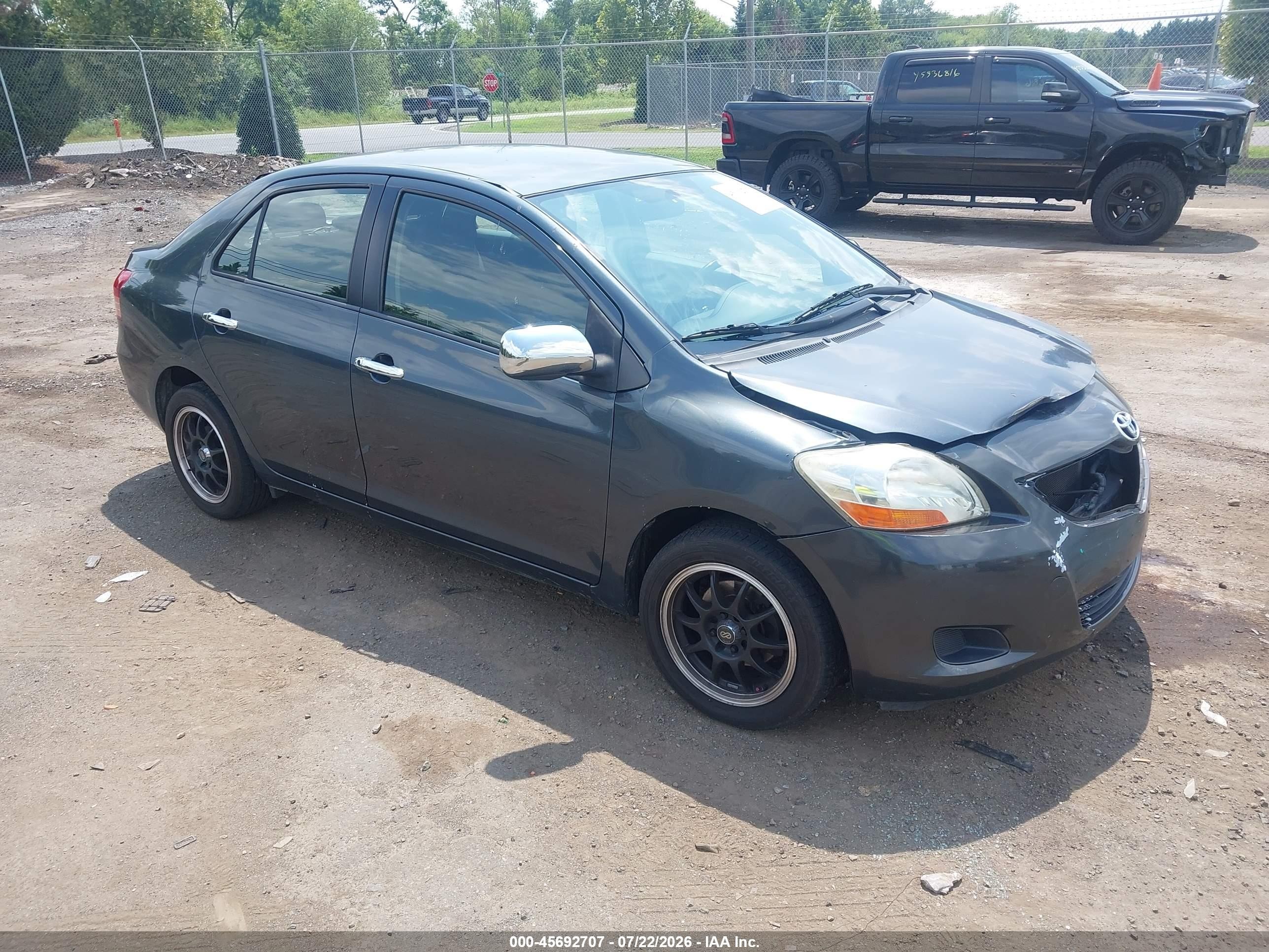 2008 Toyota Yaris   Gray vin: JTDBT903481194360