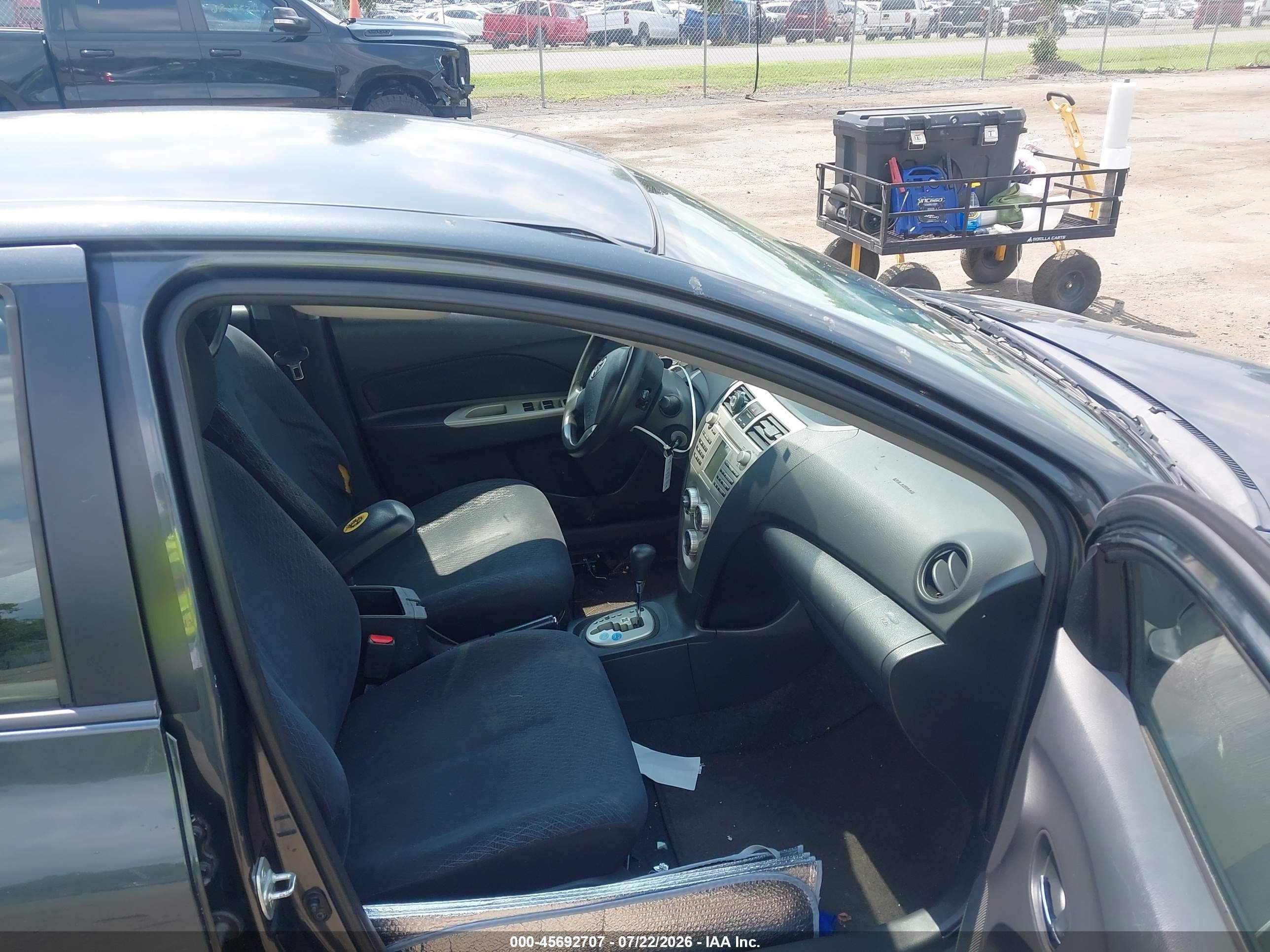 2008 Toyota Yaris   Gray vin: JTDBT903481194360