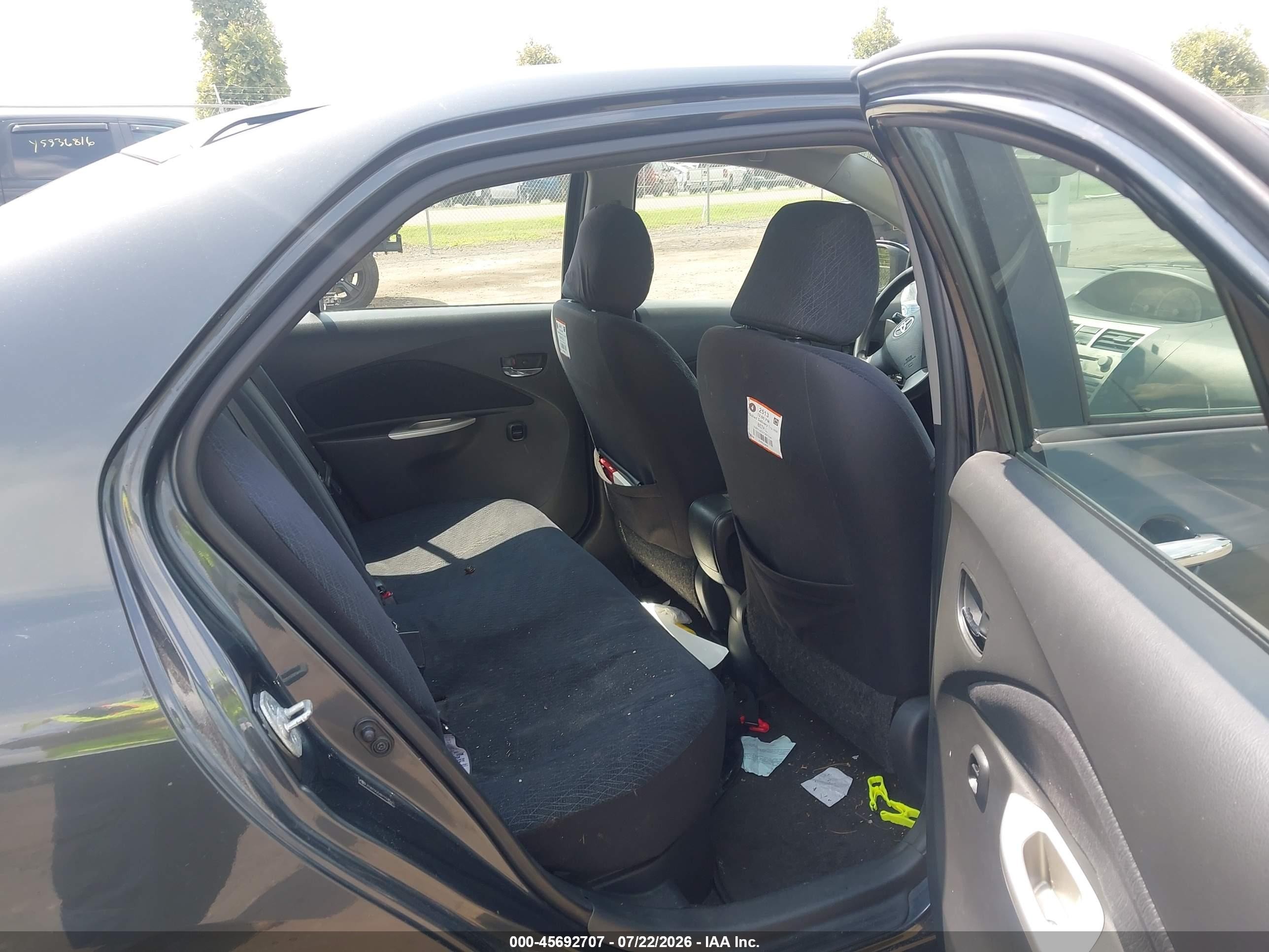 2008 Toyota Yaris   Gray vin: JTDBT903481194360