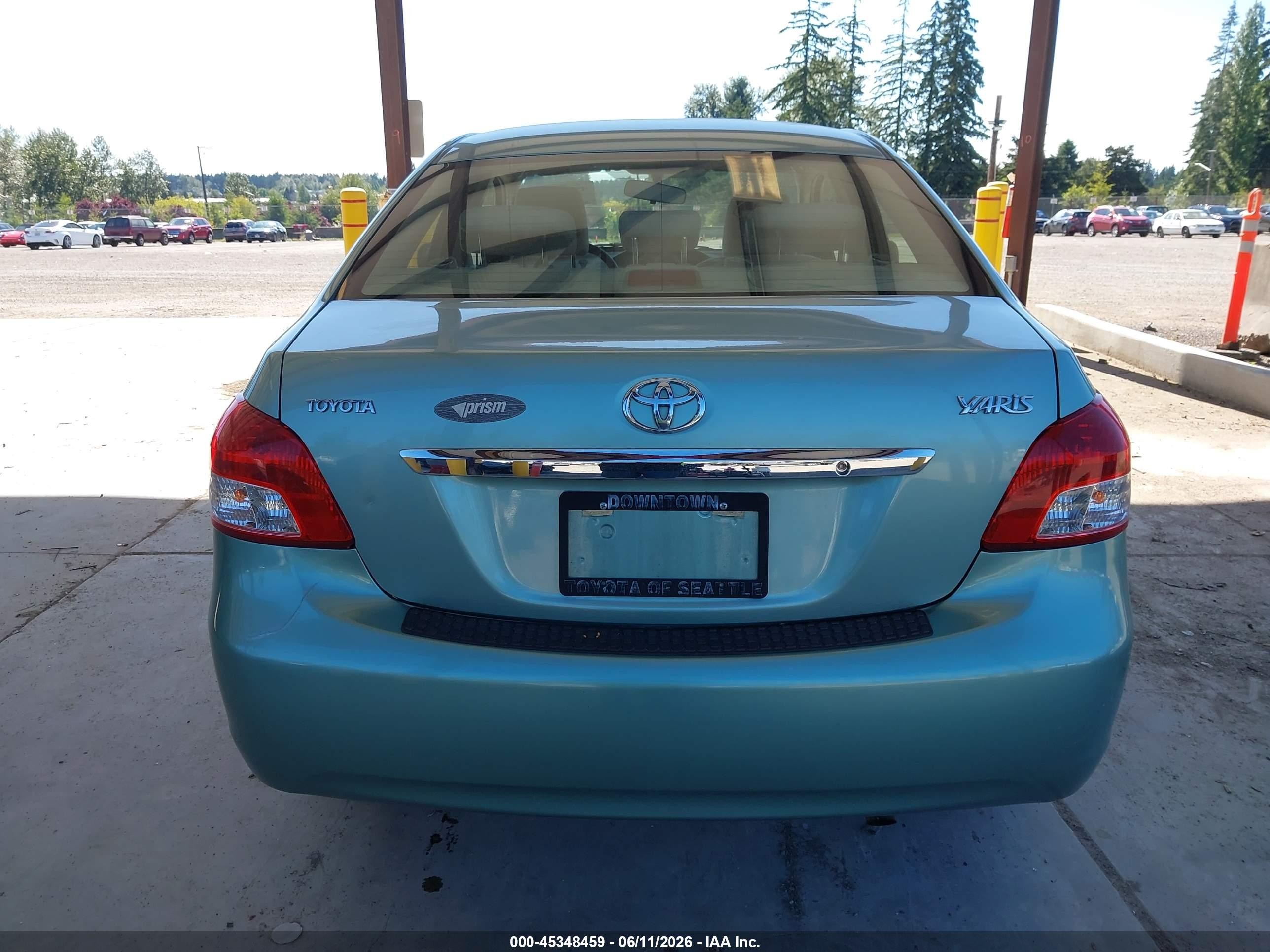 2008 Toyota Yaris   Turquoise vin: JTDBT903481199073
