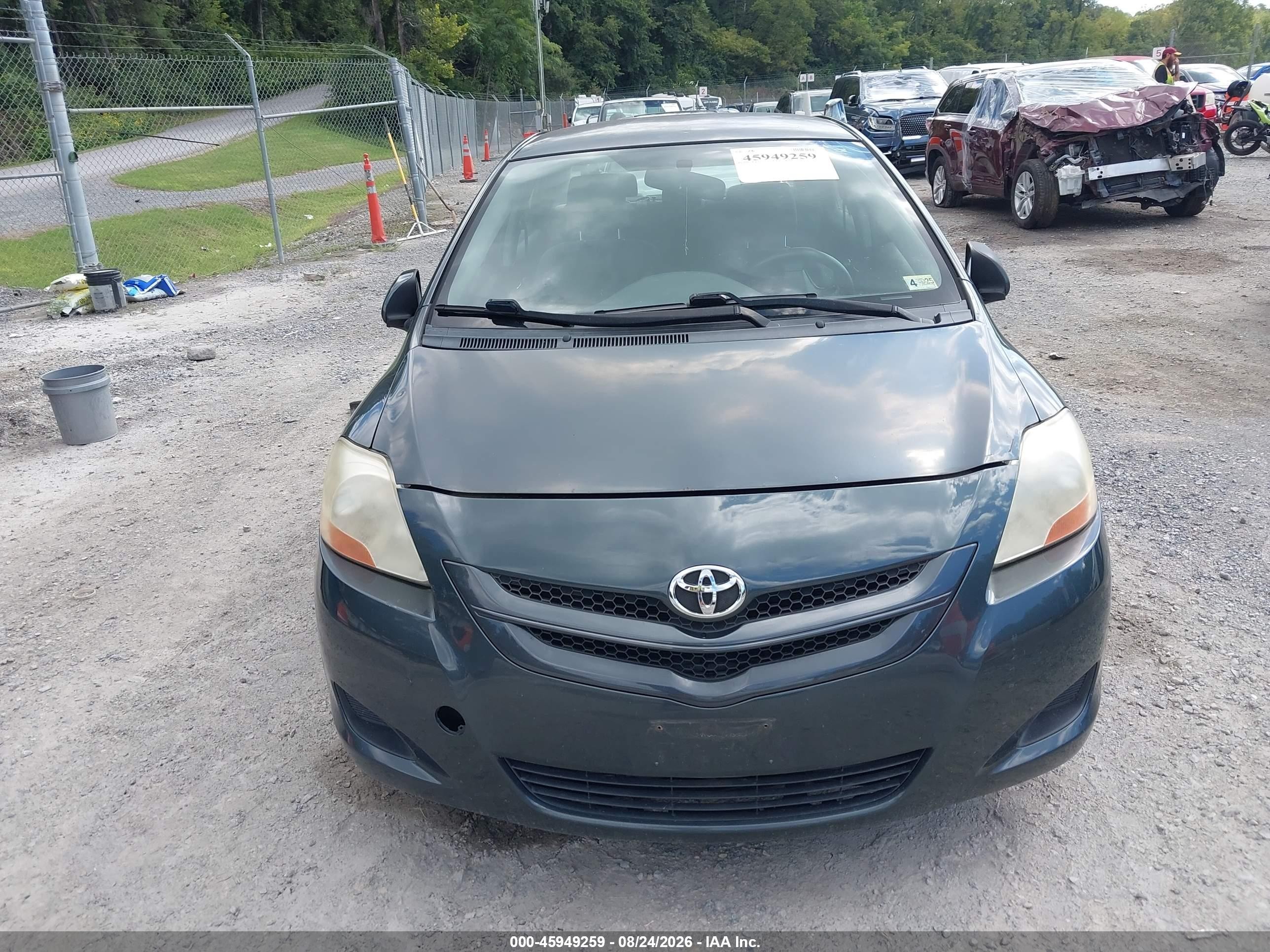 2008 Toyota Yaris   Black vin: JTDBT903481242312