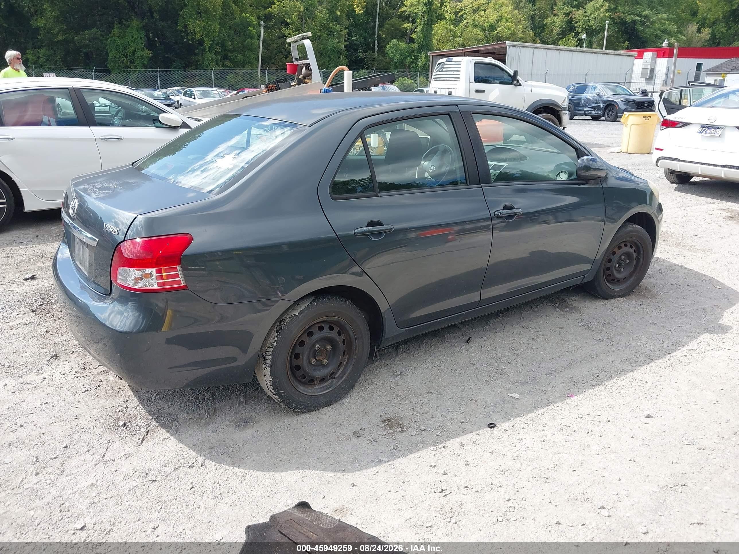 2008 Toyota Yaris   Black vin: JTDBT903481242312