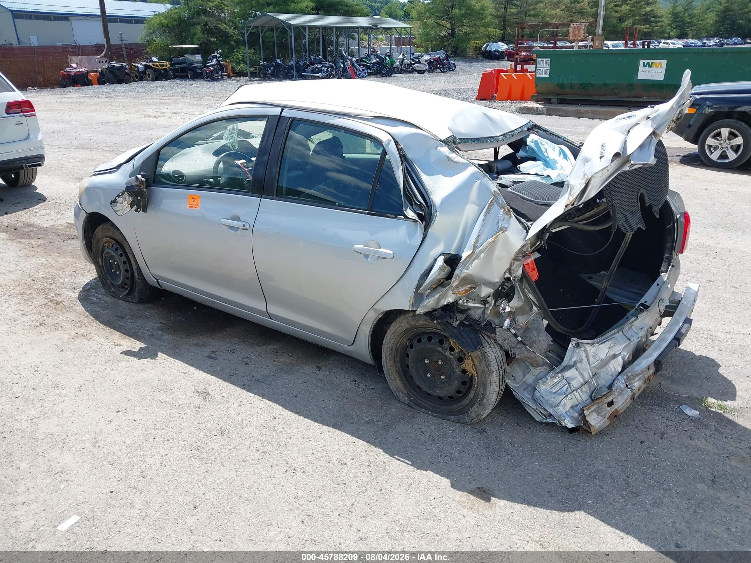 2009 Toyota Yaris   Silver vin: JTDBT903494042742
