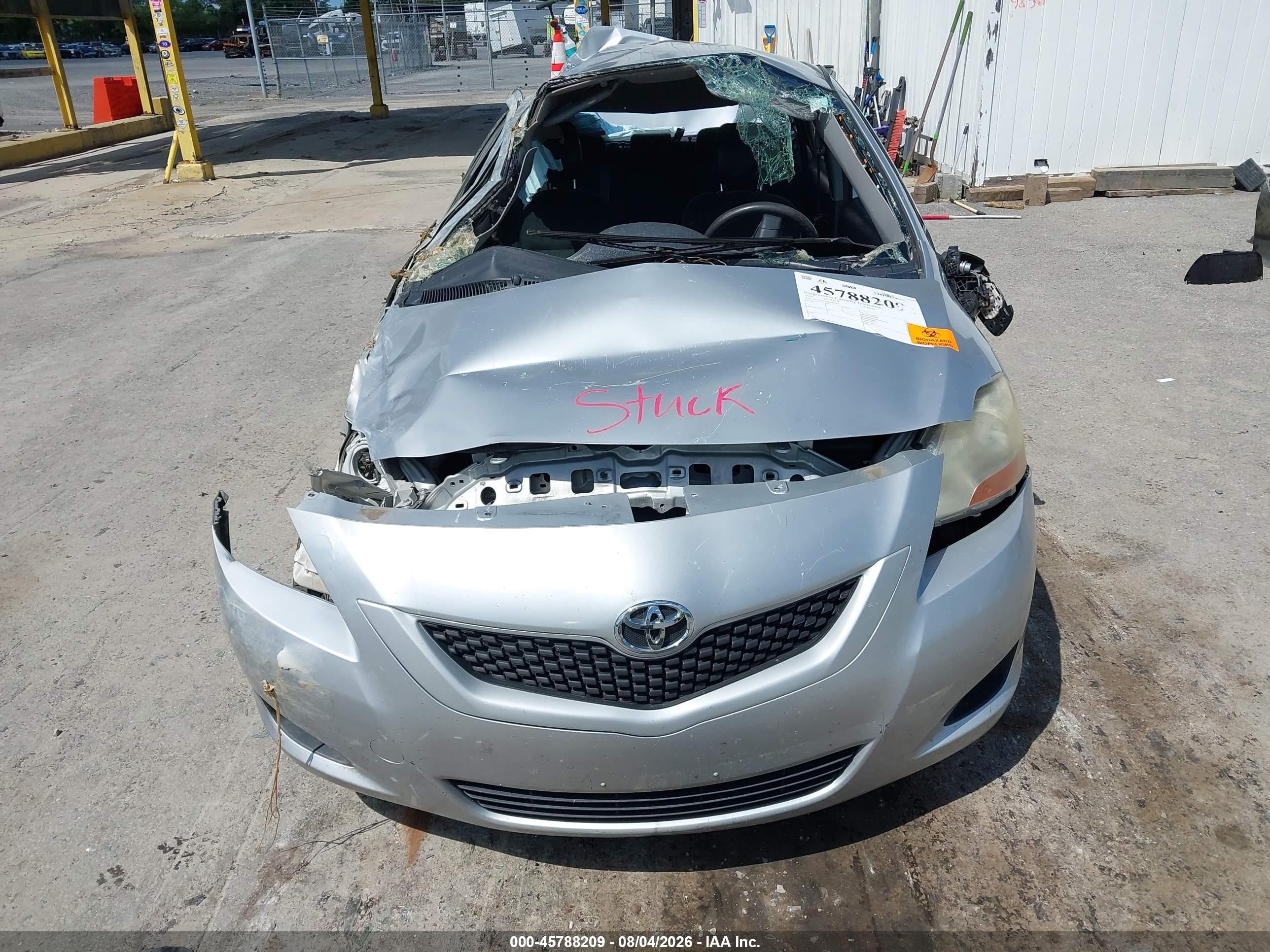 2009 Toyota Yaris   Silver vin: JTDBT903494042742