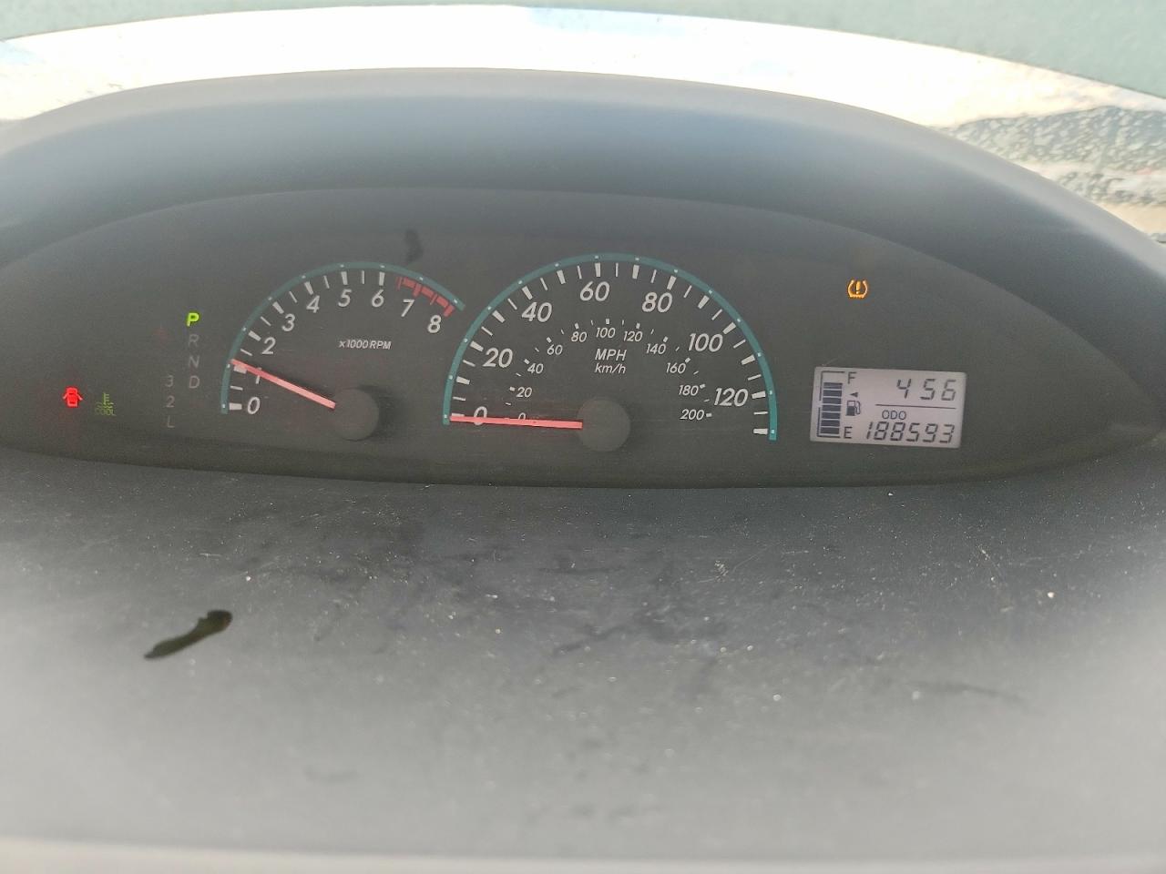 2009 Toyota Yaris Base Green vin: JTDBT903494046483