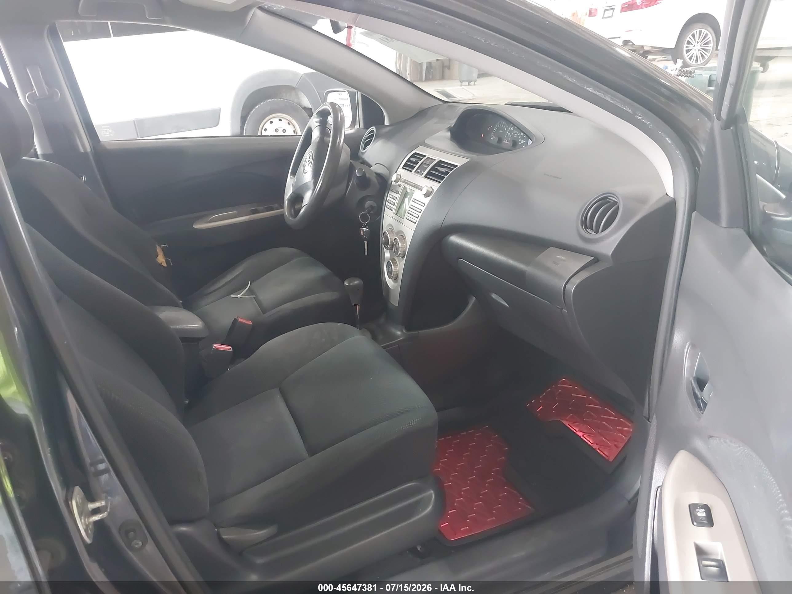 2009 Toyota Yaris   Gray vin: JTDBT903494050159