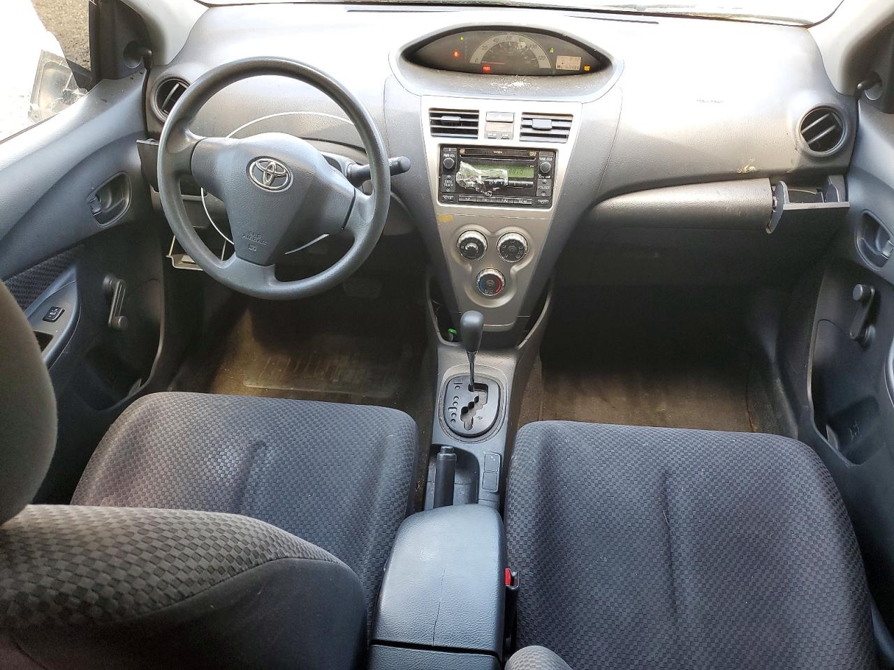 2007 Toyota Yaris Base Turquoise vin: JTDBT903571082617