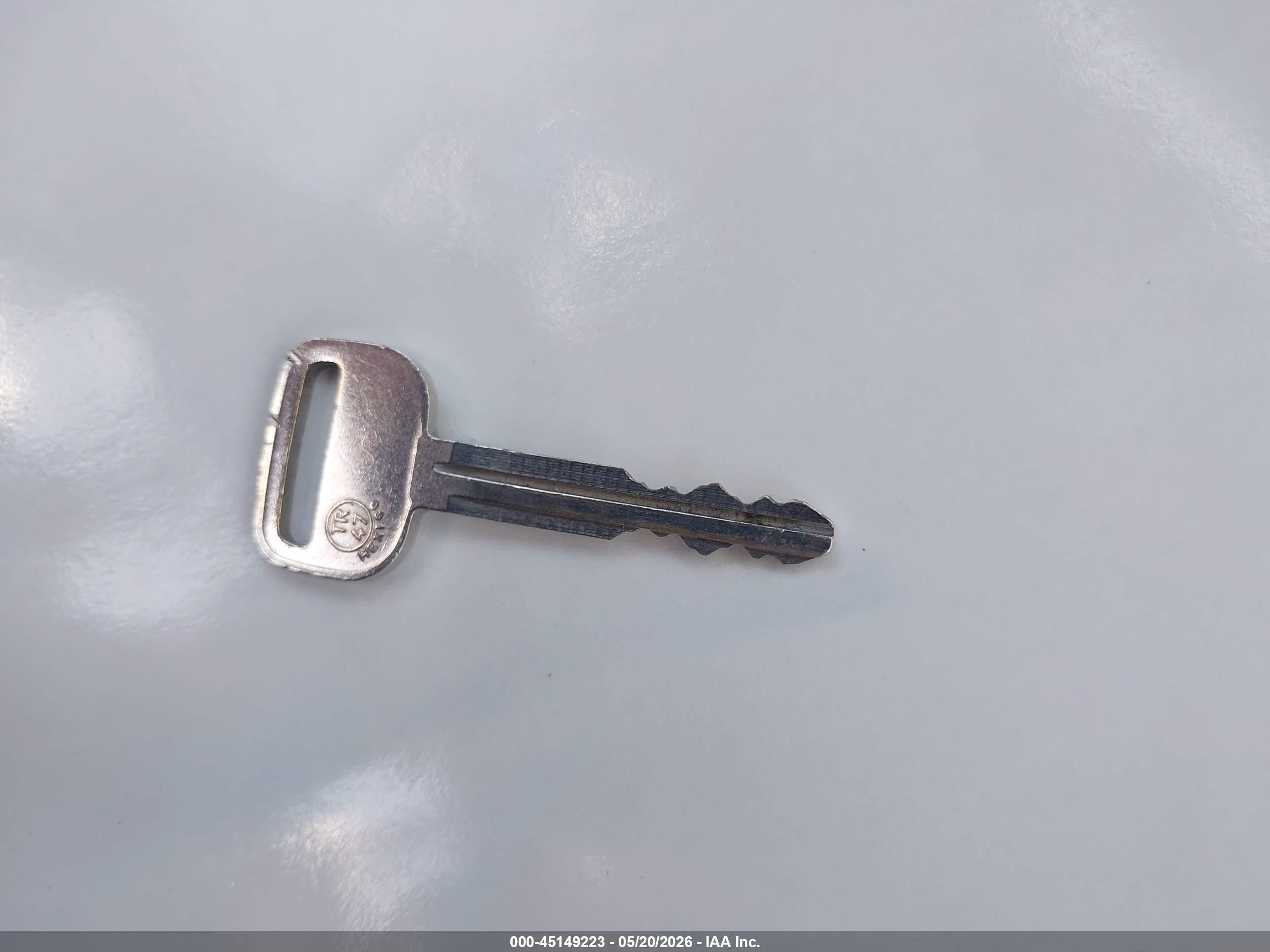 2007 Toyota Yaris S Серебряный vin: JTDBT903571118631