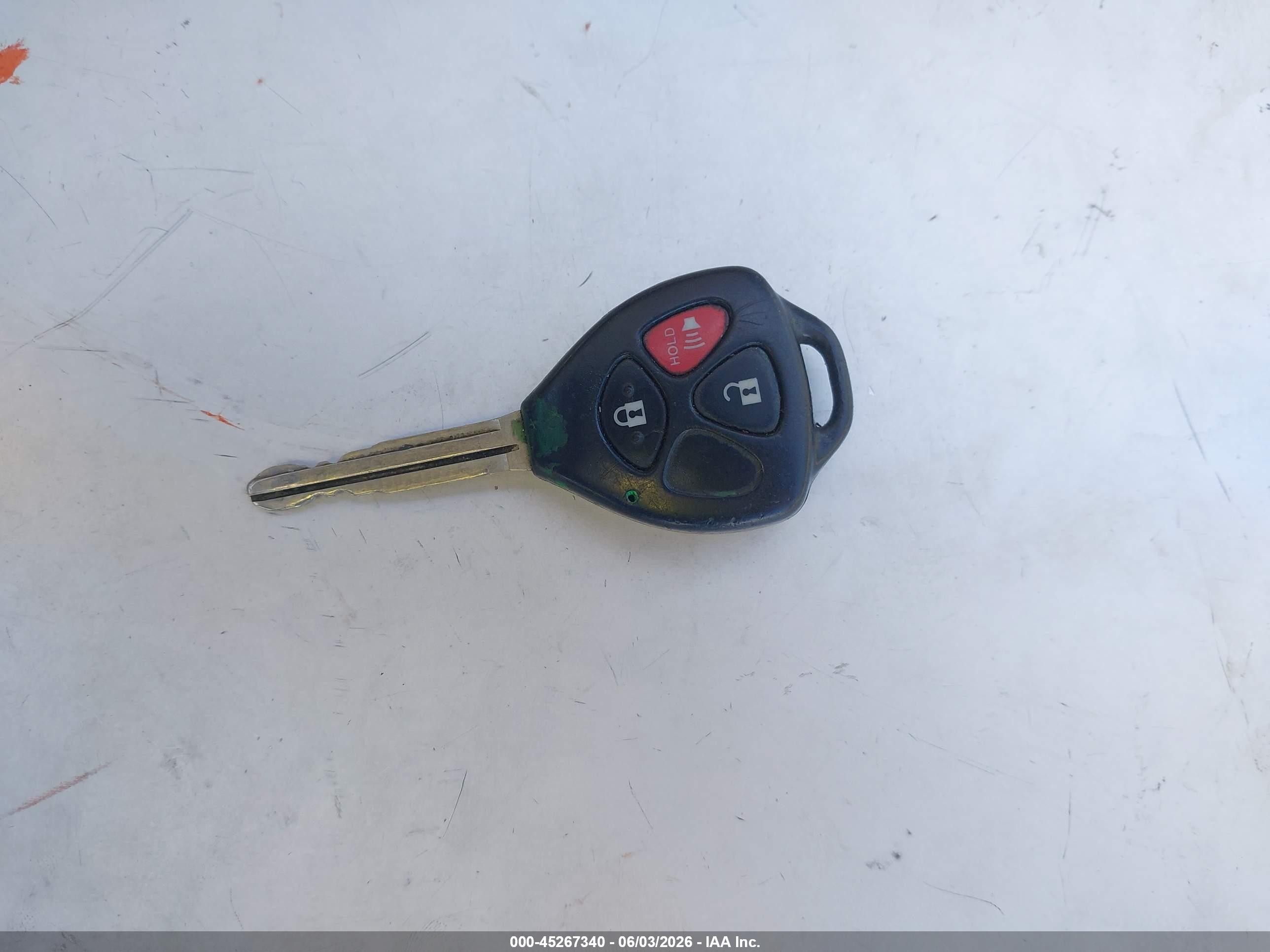 2007 Toyota Yaris   Silver vin: JTDBT903571148096