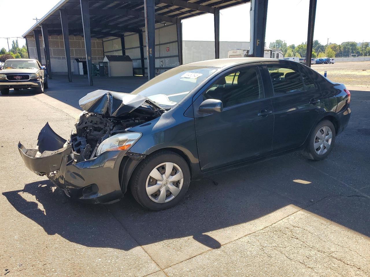 2008 Toyota Yaris Base Charcoal vin: JTDBT903581211117