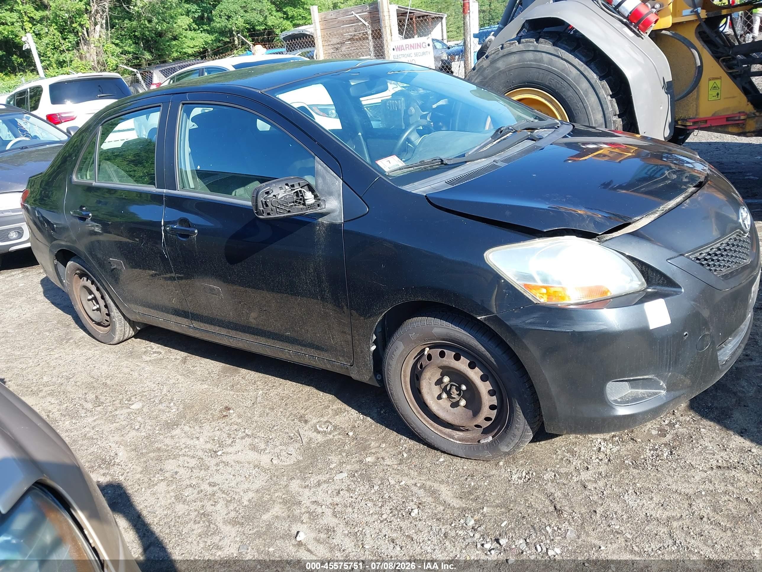 2009 Toyota Yaris   Black vin: JTDBT903591324437