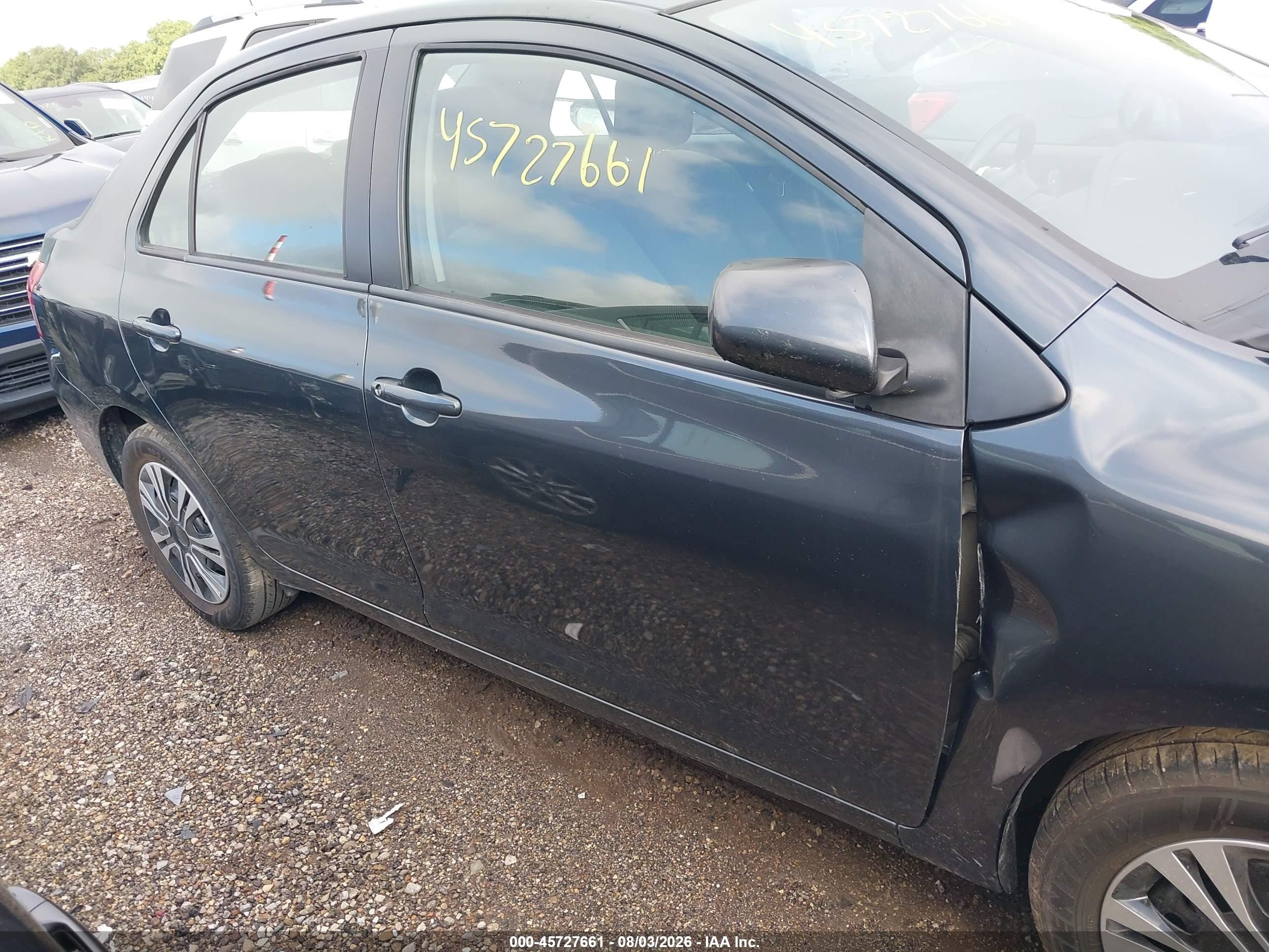 2009 Toyota Yaris   Gray vin: JTDBT903591325488
