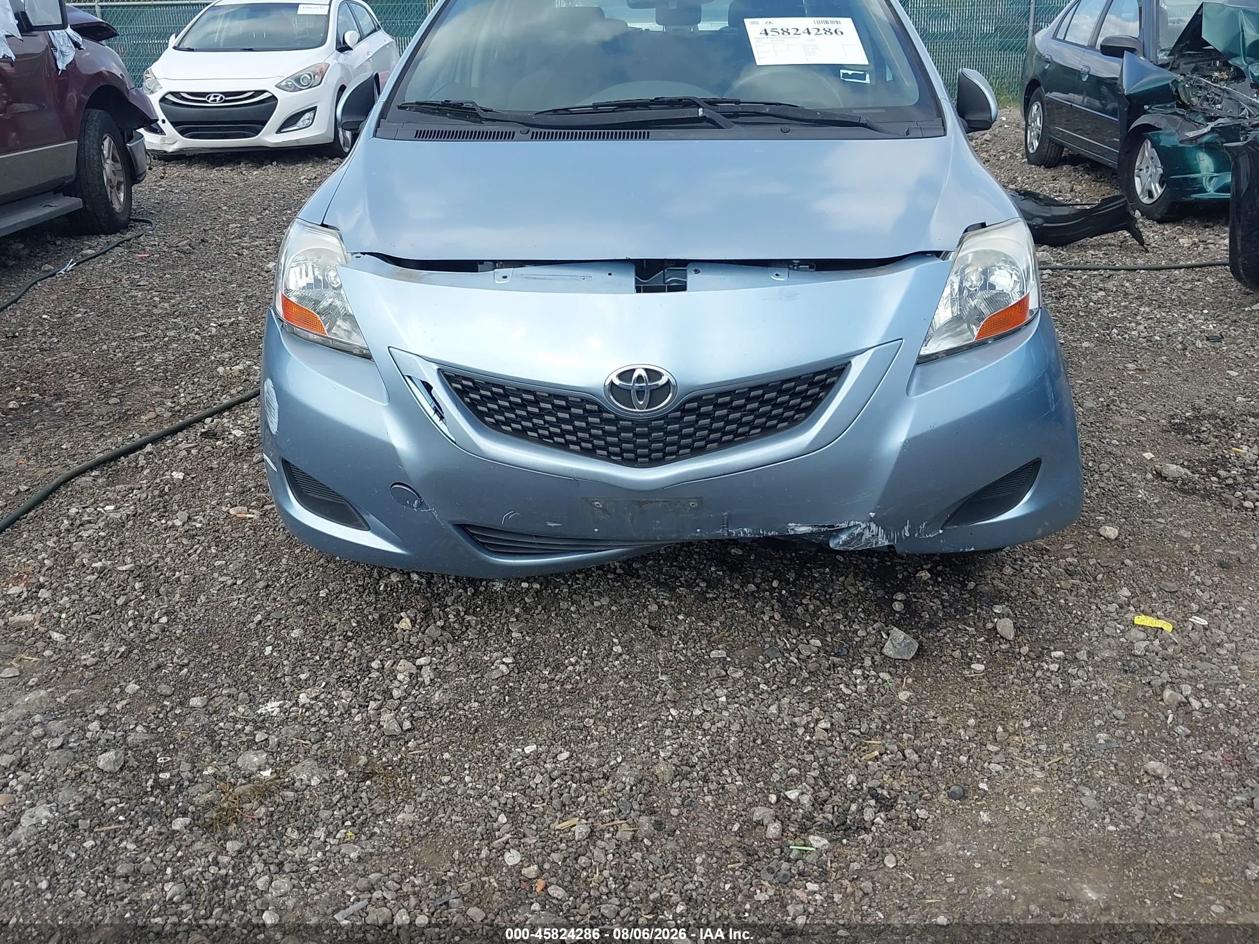 2009 Toyota Yaris   Light Blue vin: JTDBT903591327791