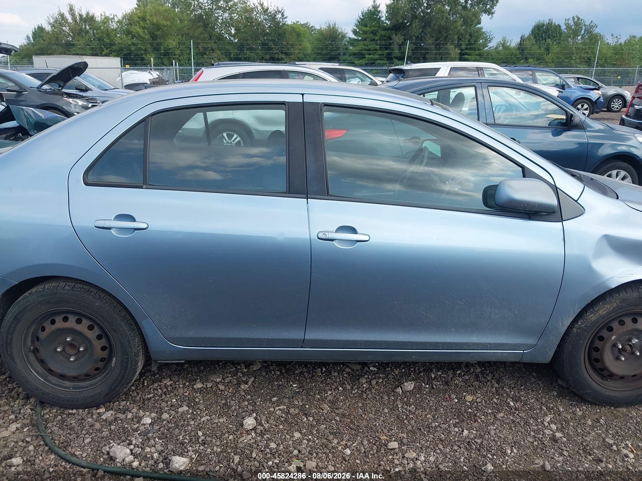 2009 Toyota Yaris   Light Blue vin: JTDBT903591327791