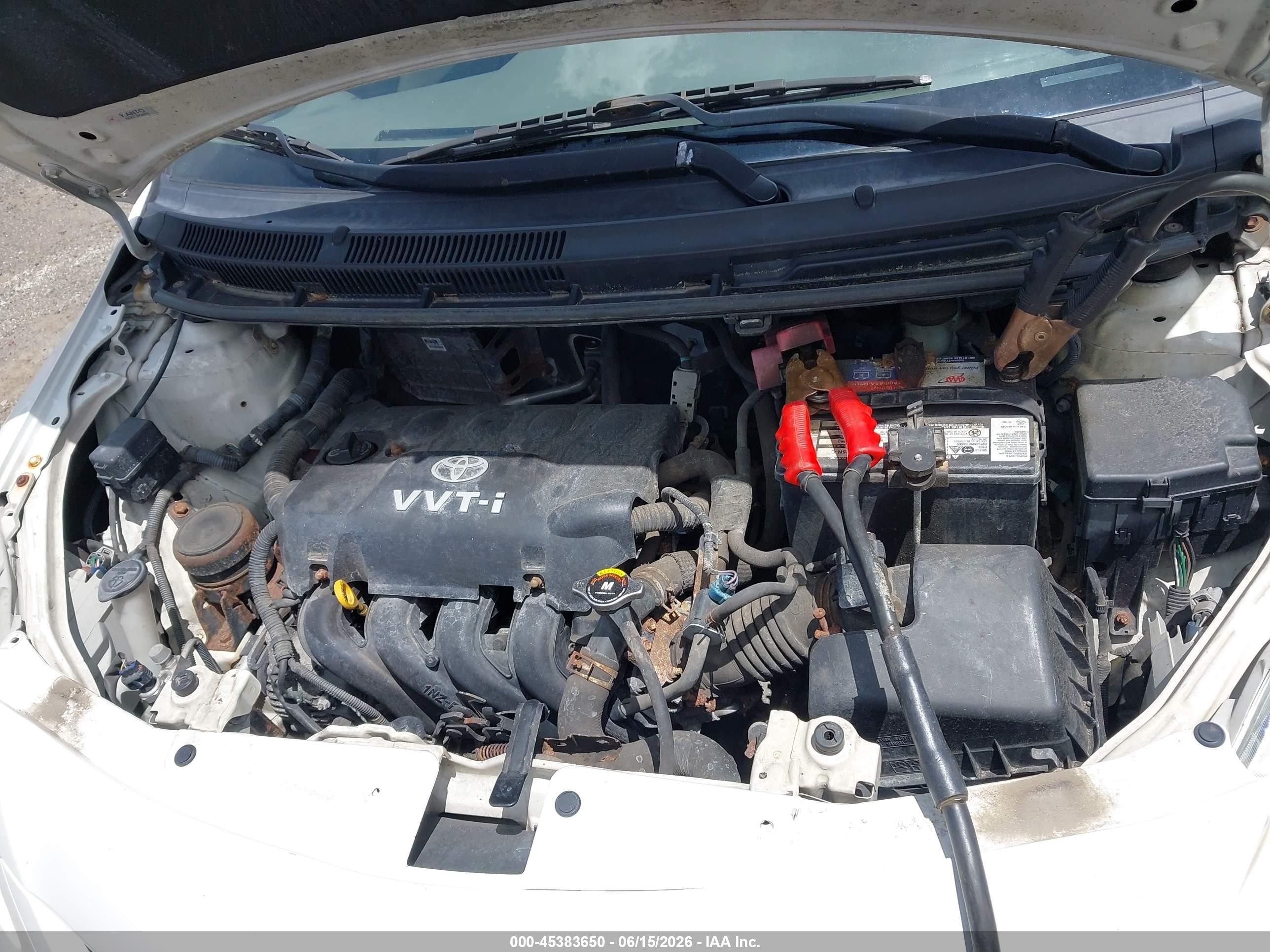 2009 Toyota Yaris   Белый vin: JTDBT903591336457