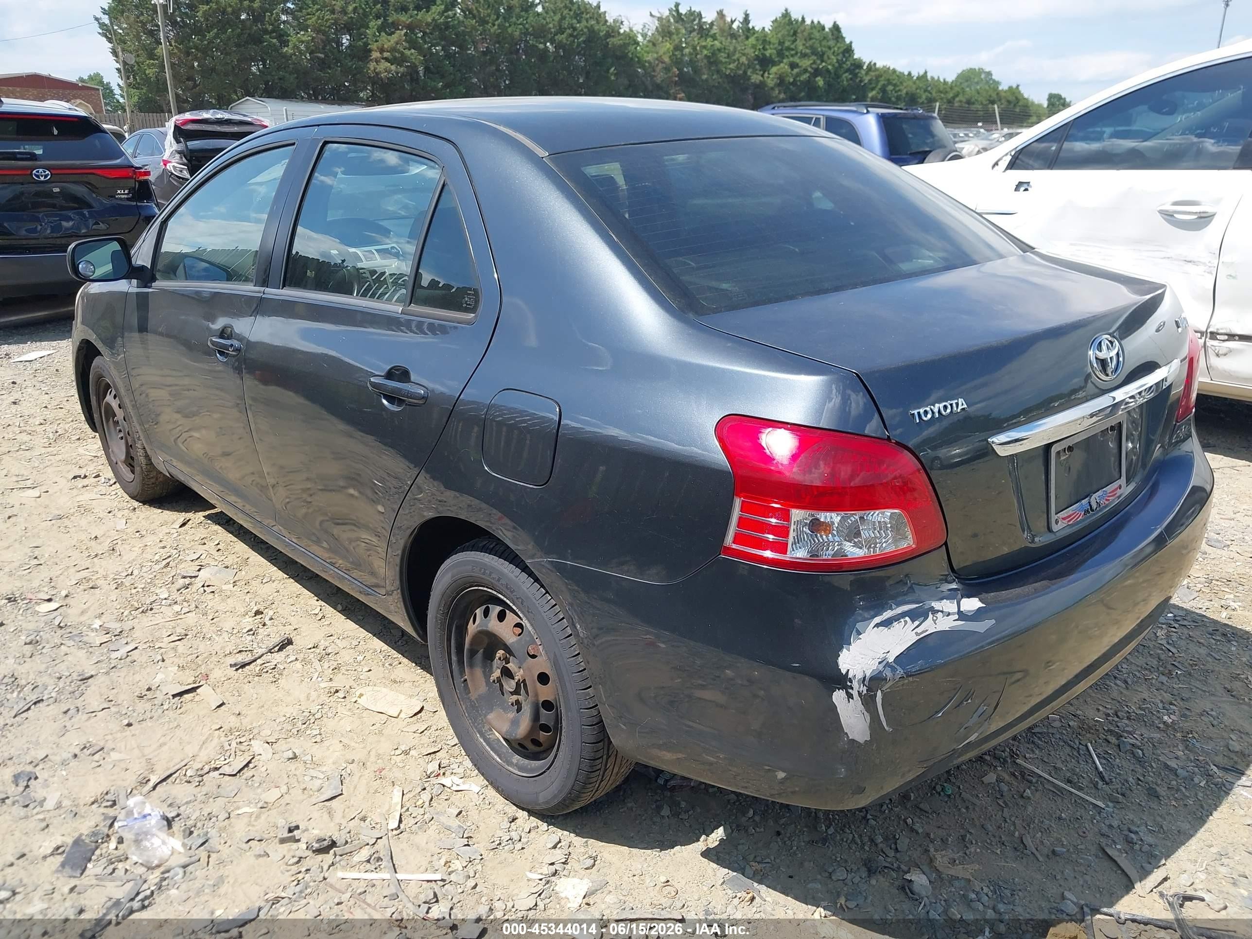 2008 Toyota Yaris   Серый vin: JTDBT903681202412