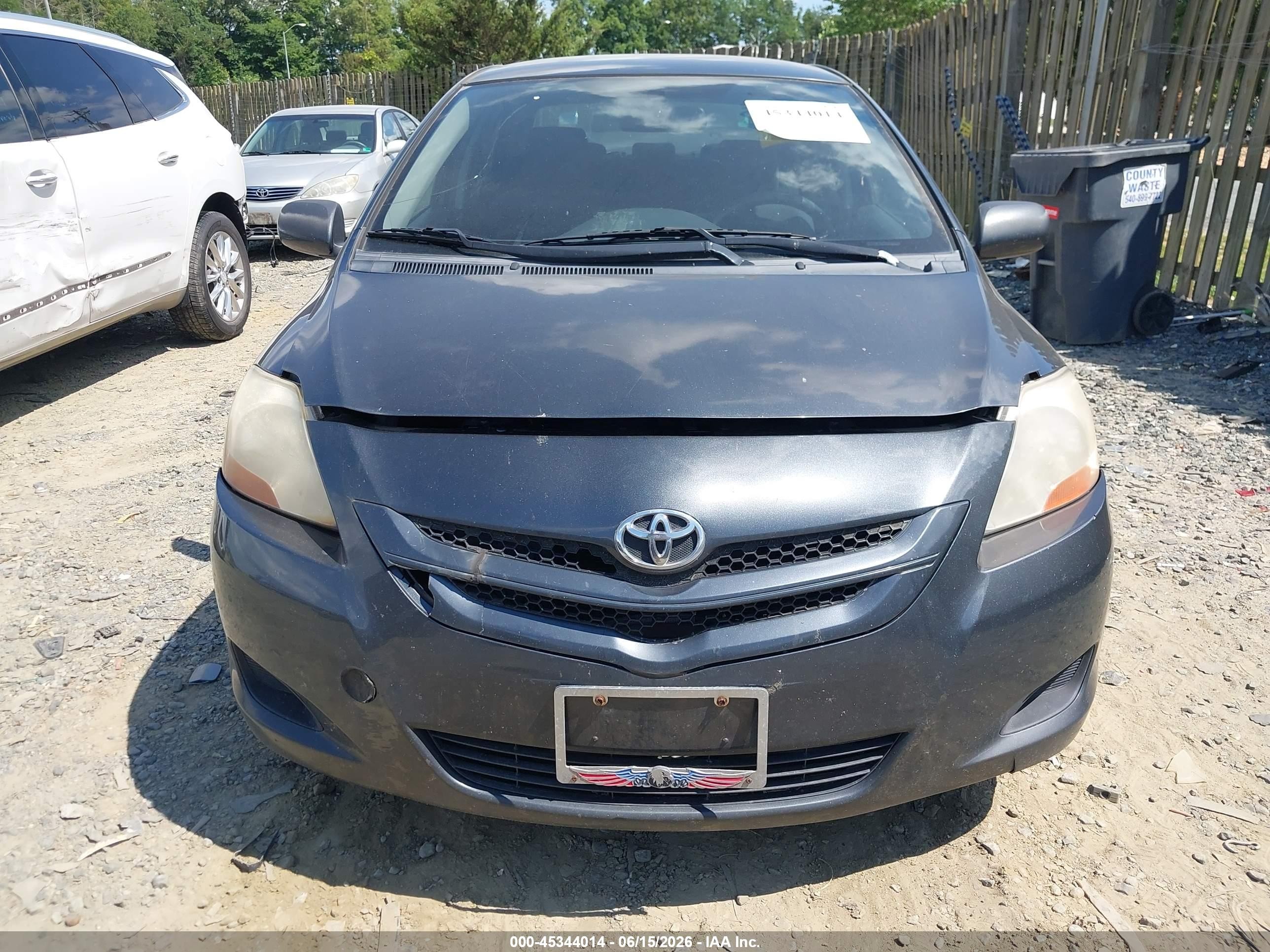 2008 Toyota Yaris   Серый vin: JTDBT903681202412