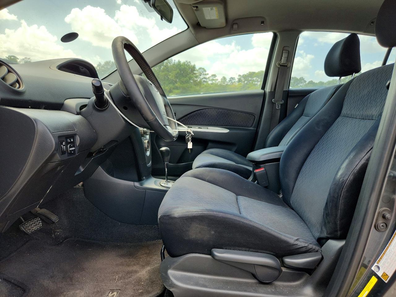 2009 Toyota Yaris S Charcoal vin: JTDBT903691297586