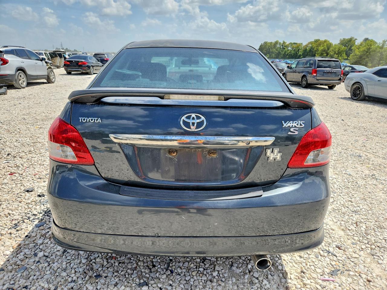 2009 Toyota Yaris S Charcoal vin: JTDBT903691297586
