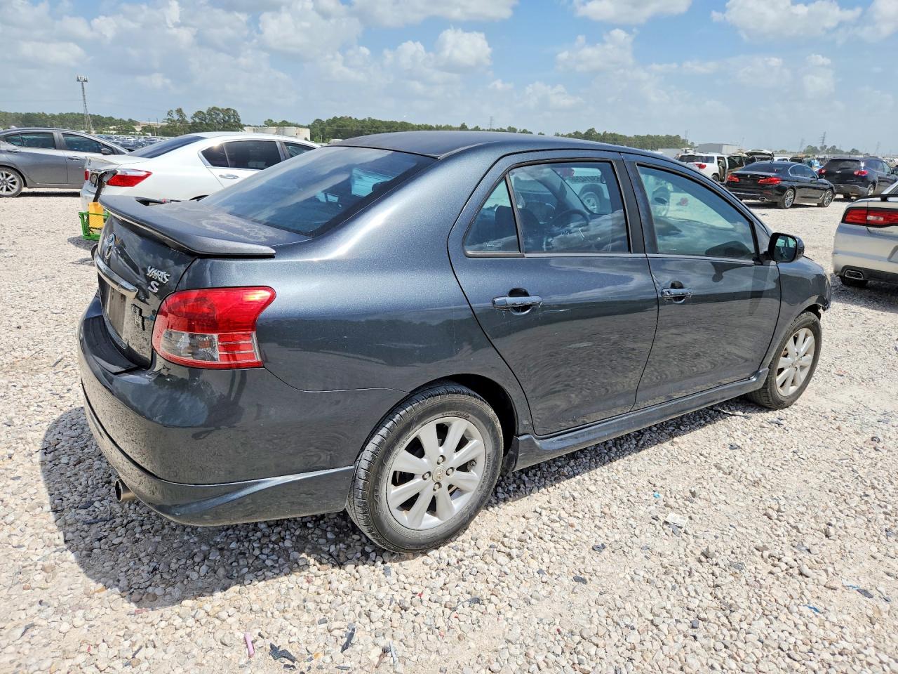 2009 Toyota Yaris S Charcoal vin: JTDBT903691297586