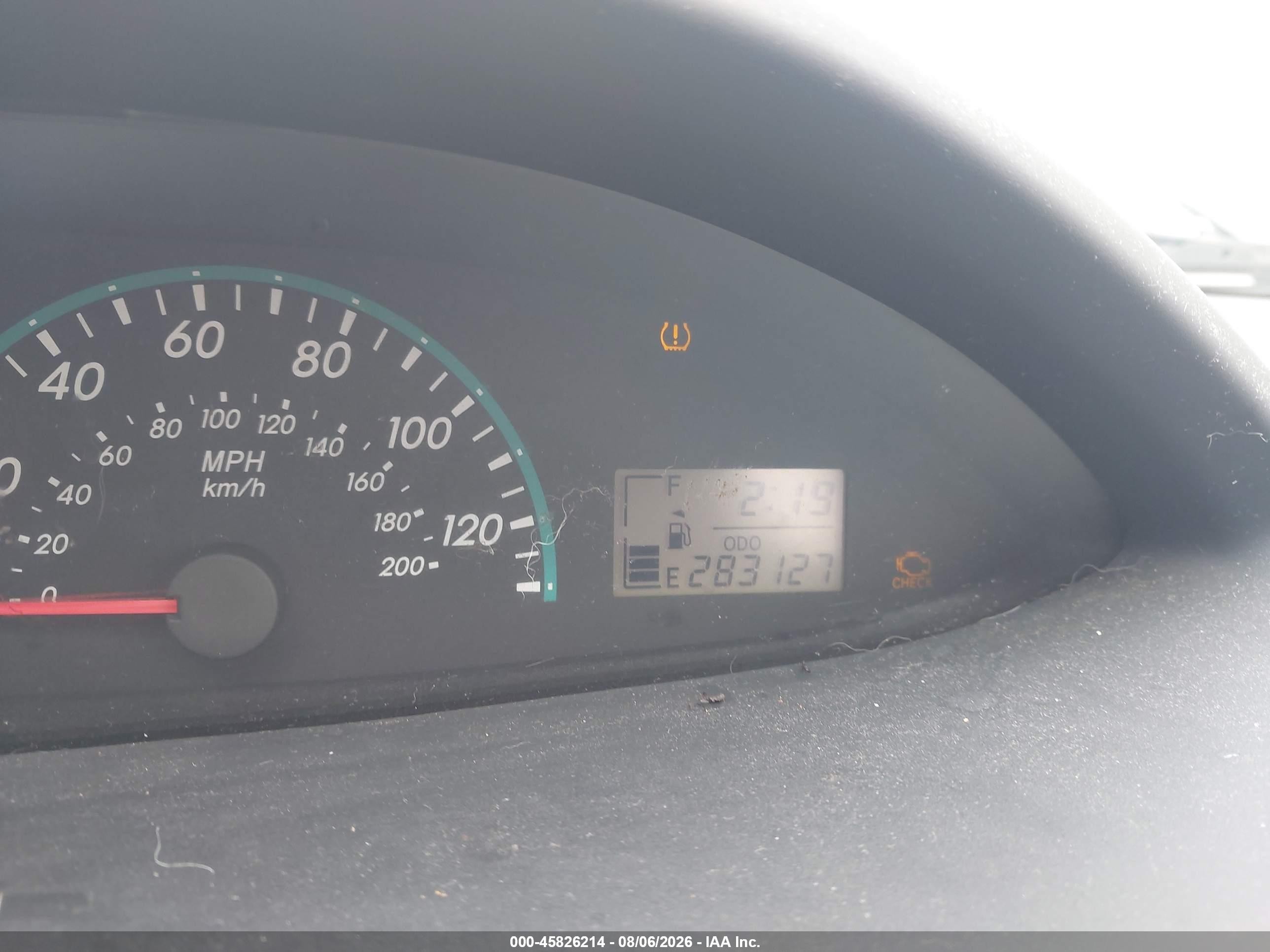 2009 Toyota Yaris   Серый vin: JTDBT903694048686