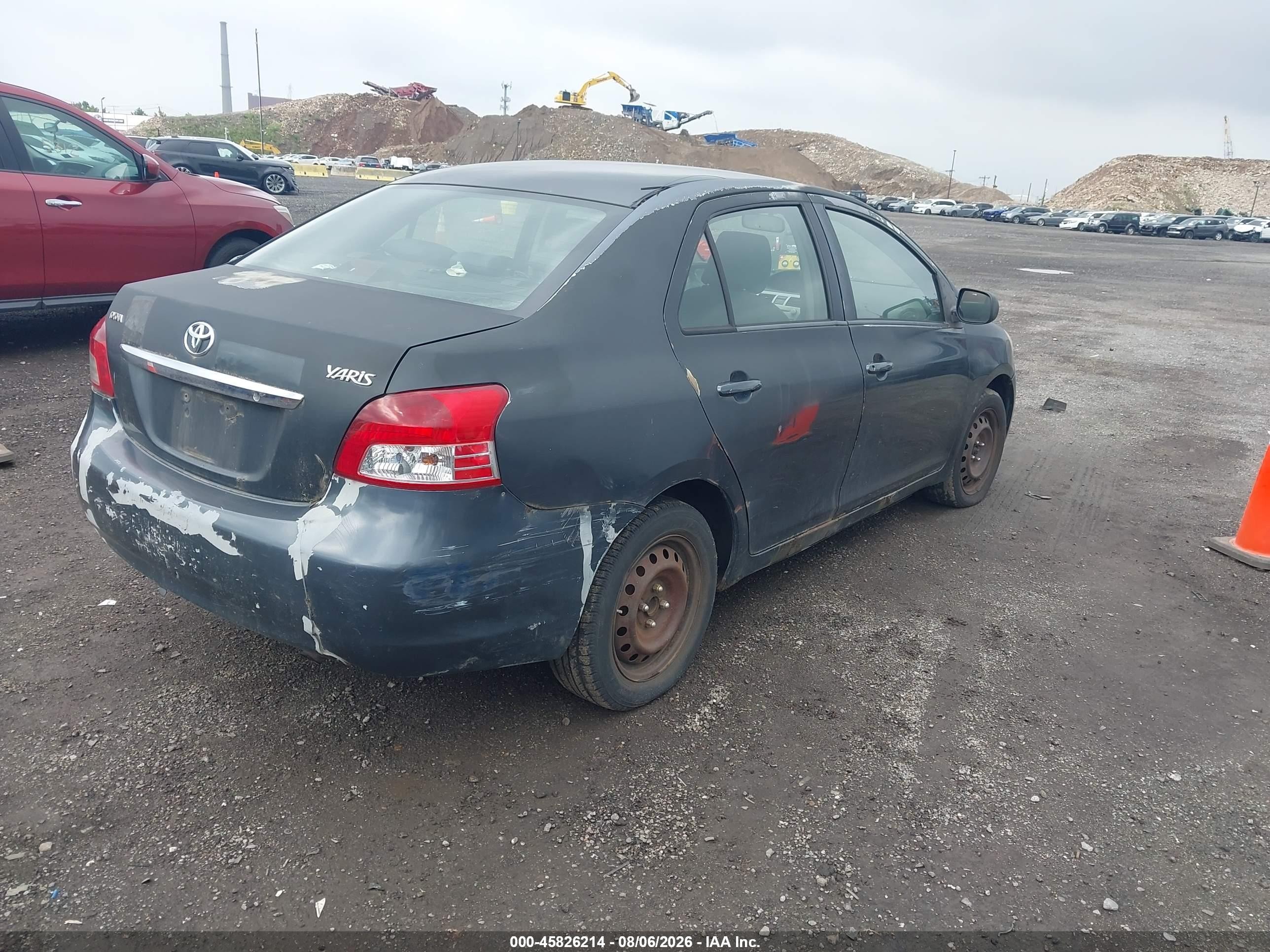 2009 Toyota Yaris   Серый vin: JTDBT903694048686