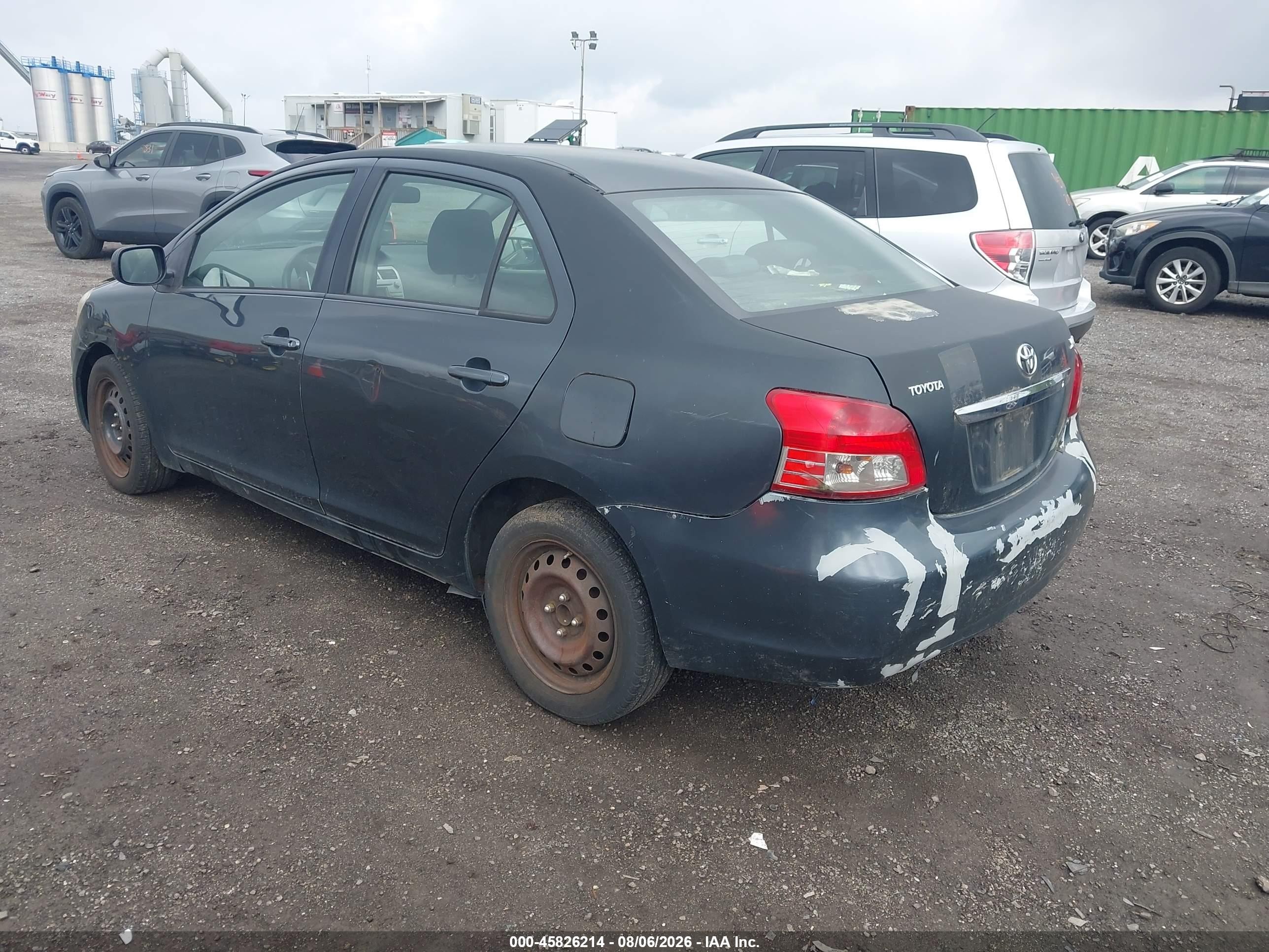 2009 Toyota Yaris   Серый vin: JTDBT903694048686