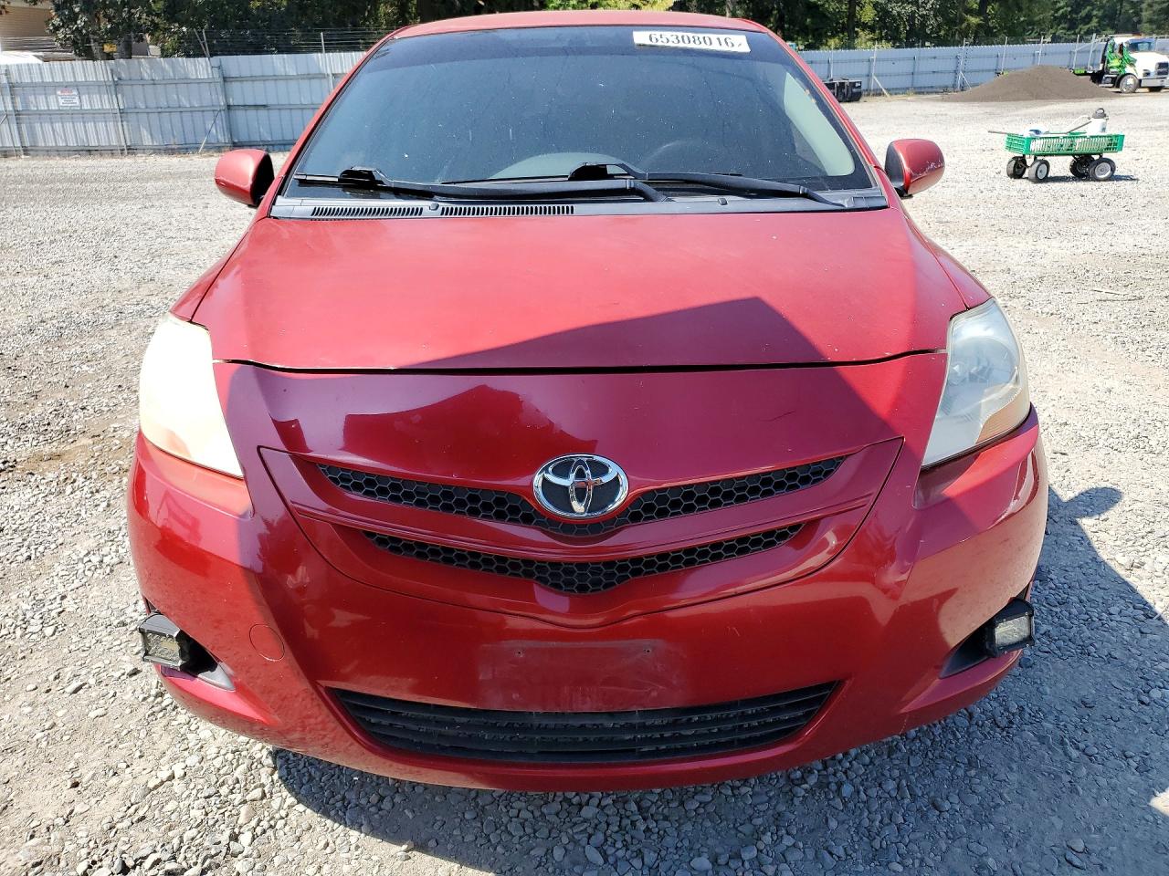 2007 Toyota Yaris Base Red vin: JTDBT903771099306