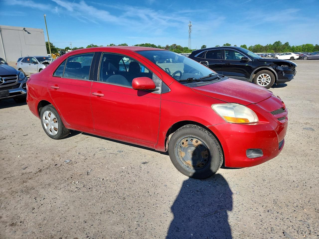 2007 Toyota Yaris Base Red vin: JTDBT903771122020