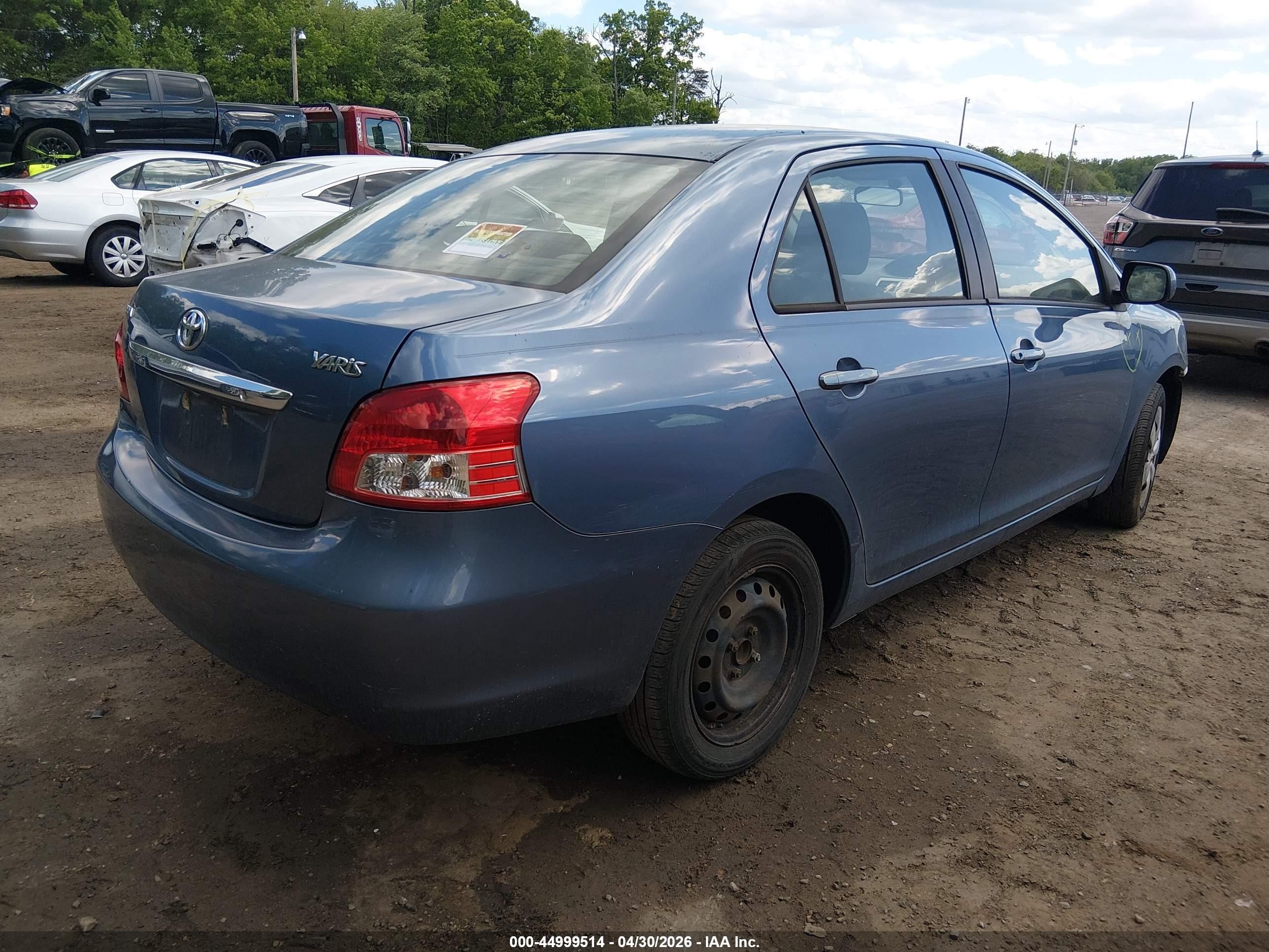 2008 Toyota Yaris   Blue vin: JTDBT903781198578