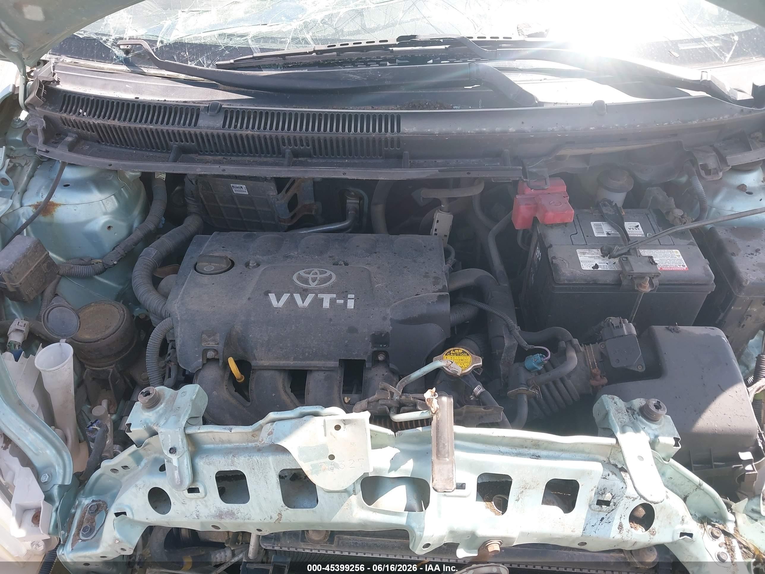 2008 Toyota Yaris S Blue vin: JTDBT903781247701