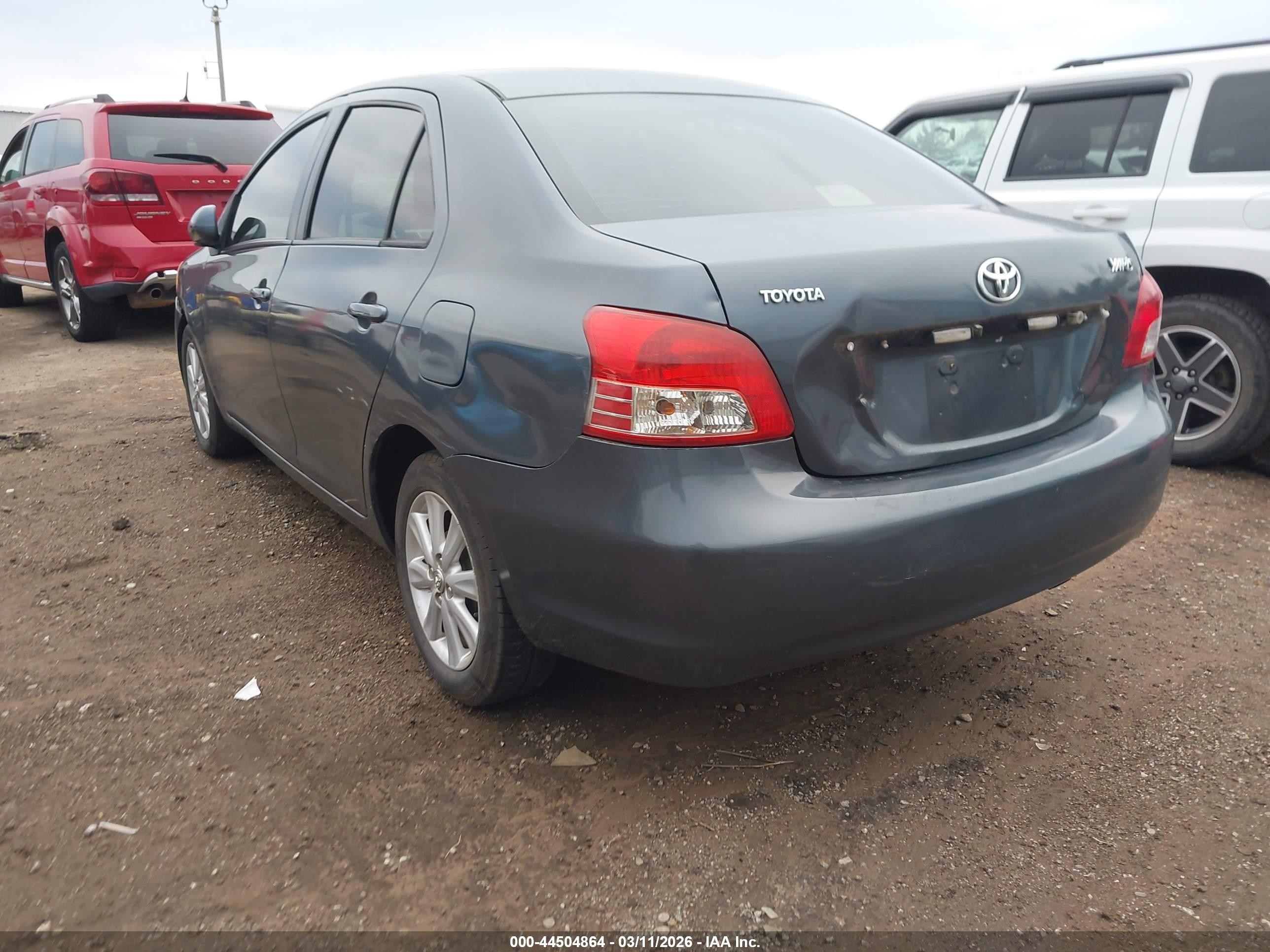 2009 Toyota Yaris Gray vin: JTDBT903791321166