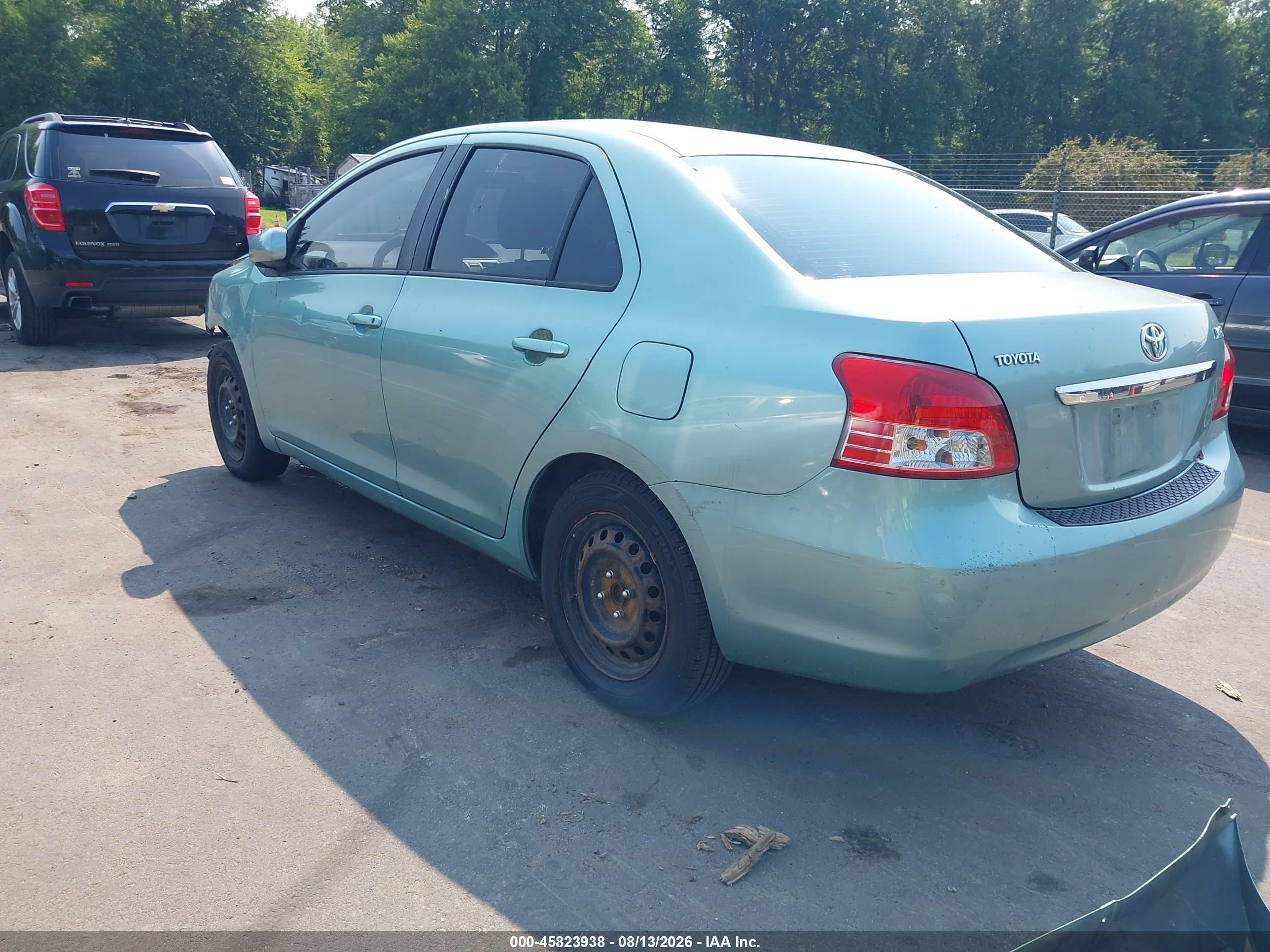 2009 Toyota Yaris   Green vin: JTDBT903794042315