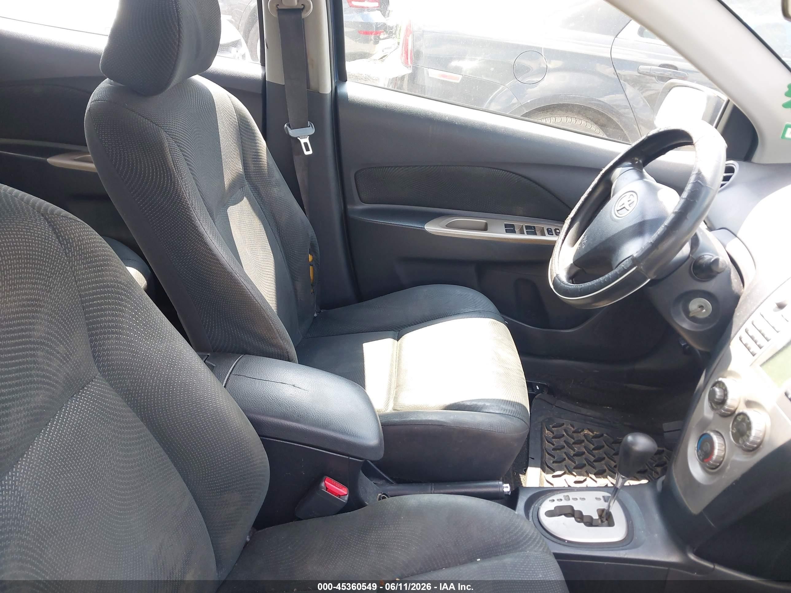2009 Toyota Yaris   Blue vin: JTDBT903794050821