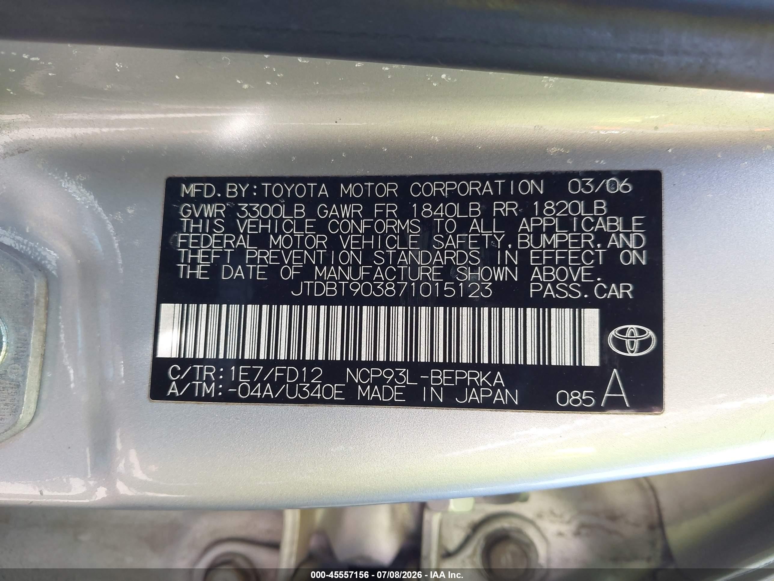 2007 Toyota Yaris   Silver vin: JTDBT903871015123