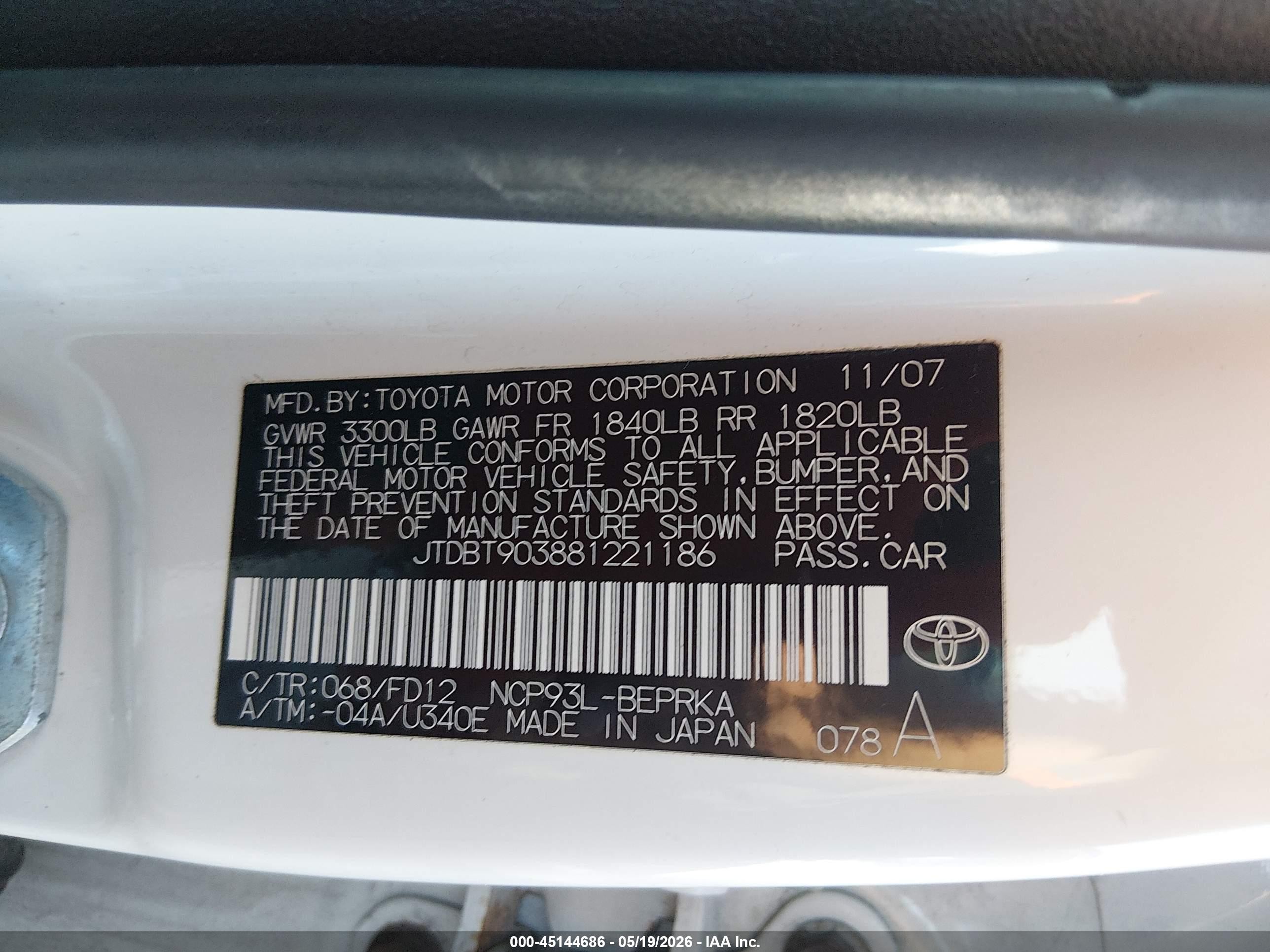 2008 Toyota Yaris   White vin: JTDBT903881221186