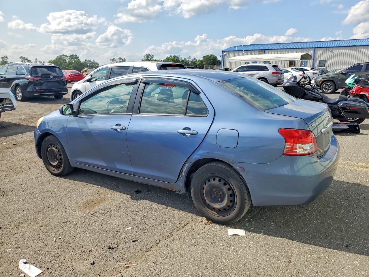 2008 Toyota Yaris Base Blue vin: JTDBT903881224962
