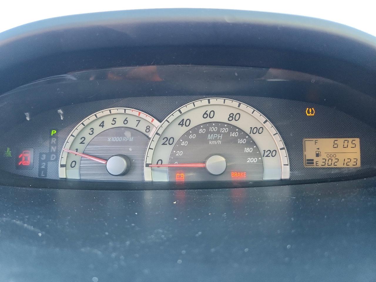 2008 Toyota Yaris Base Blue vin: JTDBT903881224962