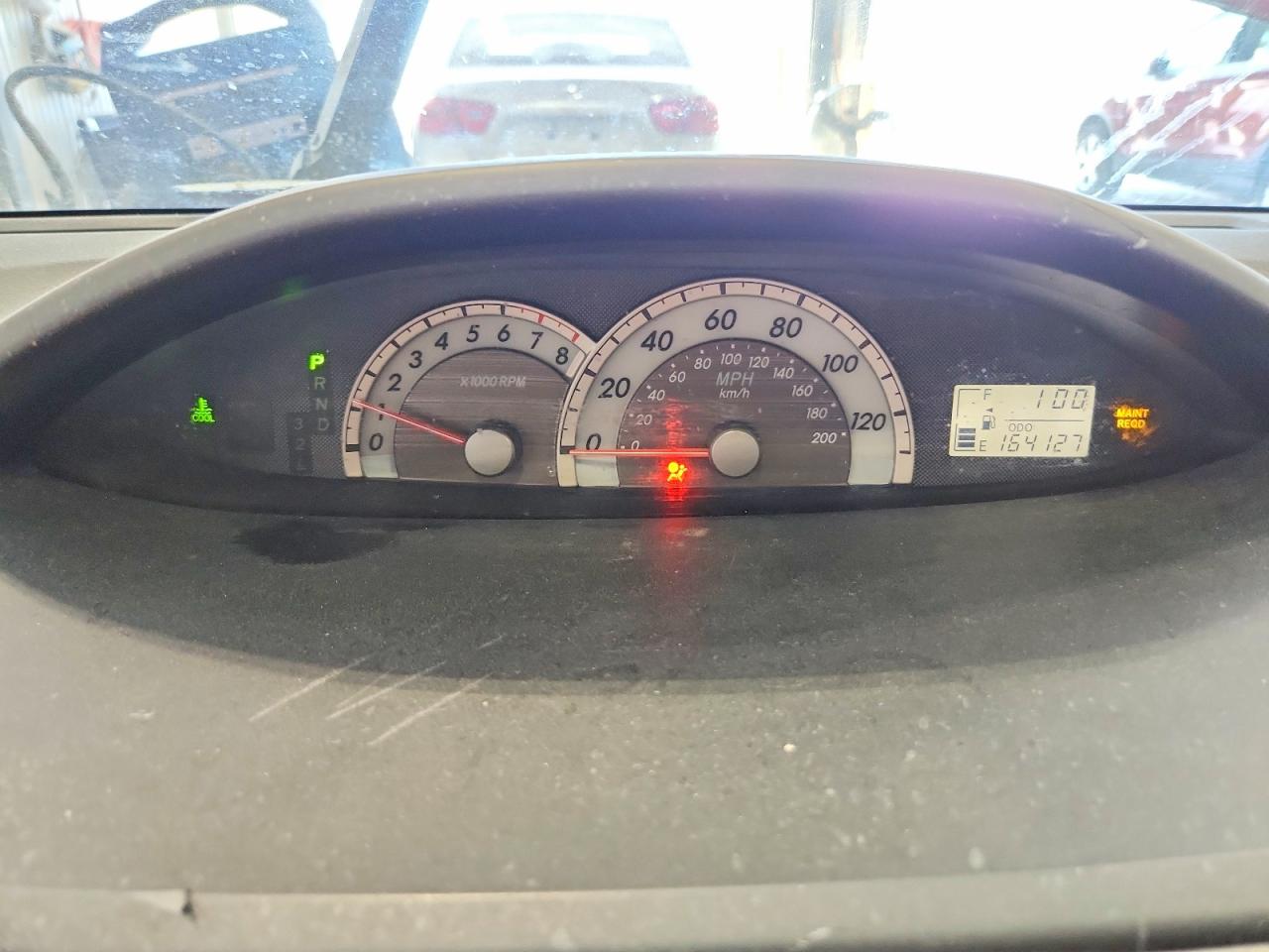 2008 Toyota Yaris Base Burgundy vin: JTDBT903881244046