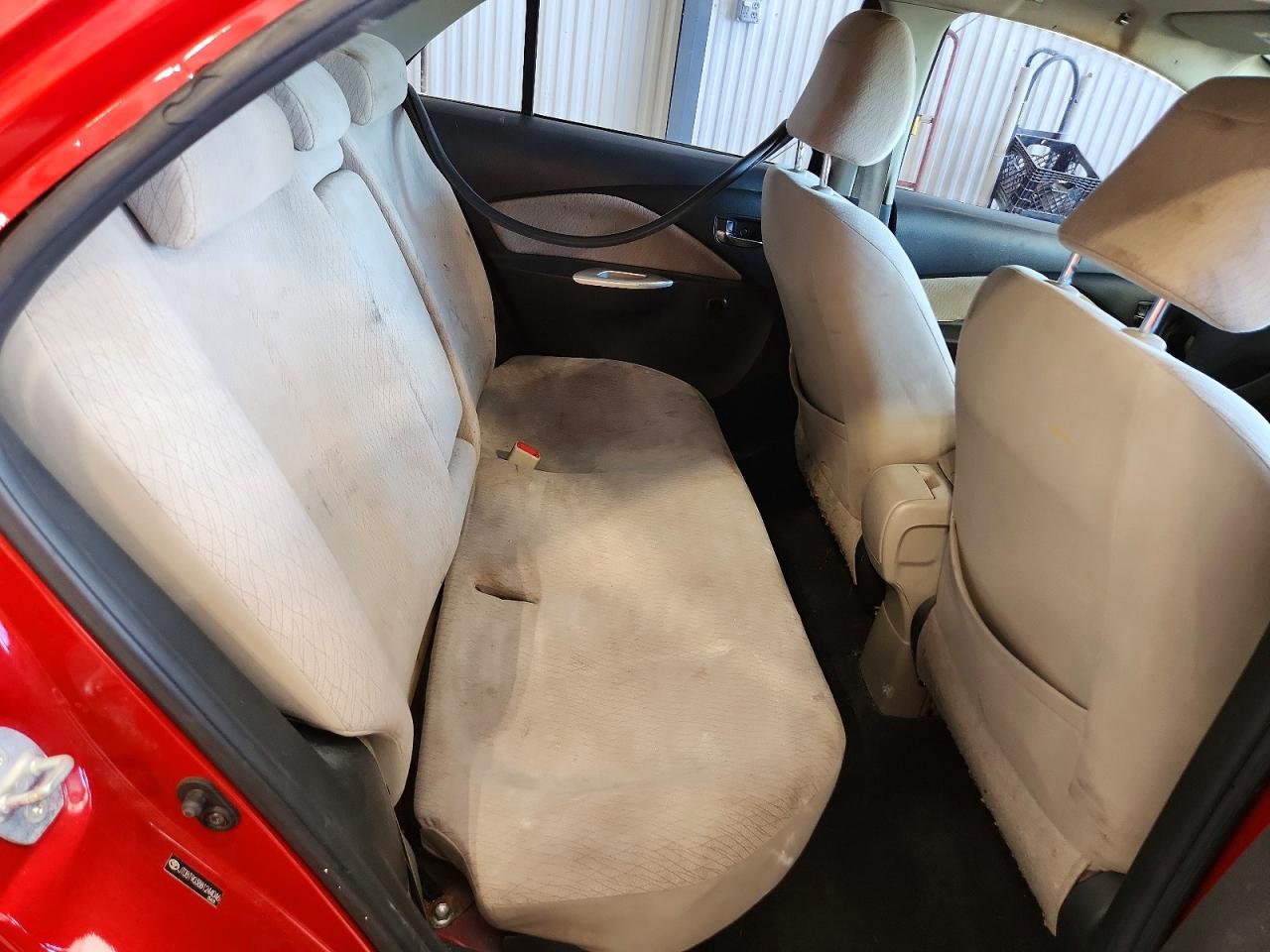 2008 Toyota Yaris Base Burgundy vin: JTDBT903881244046
